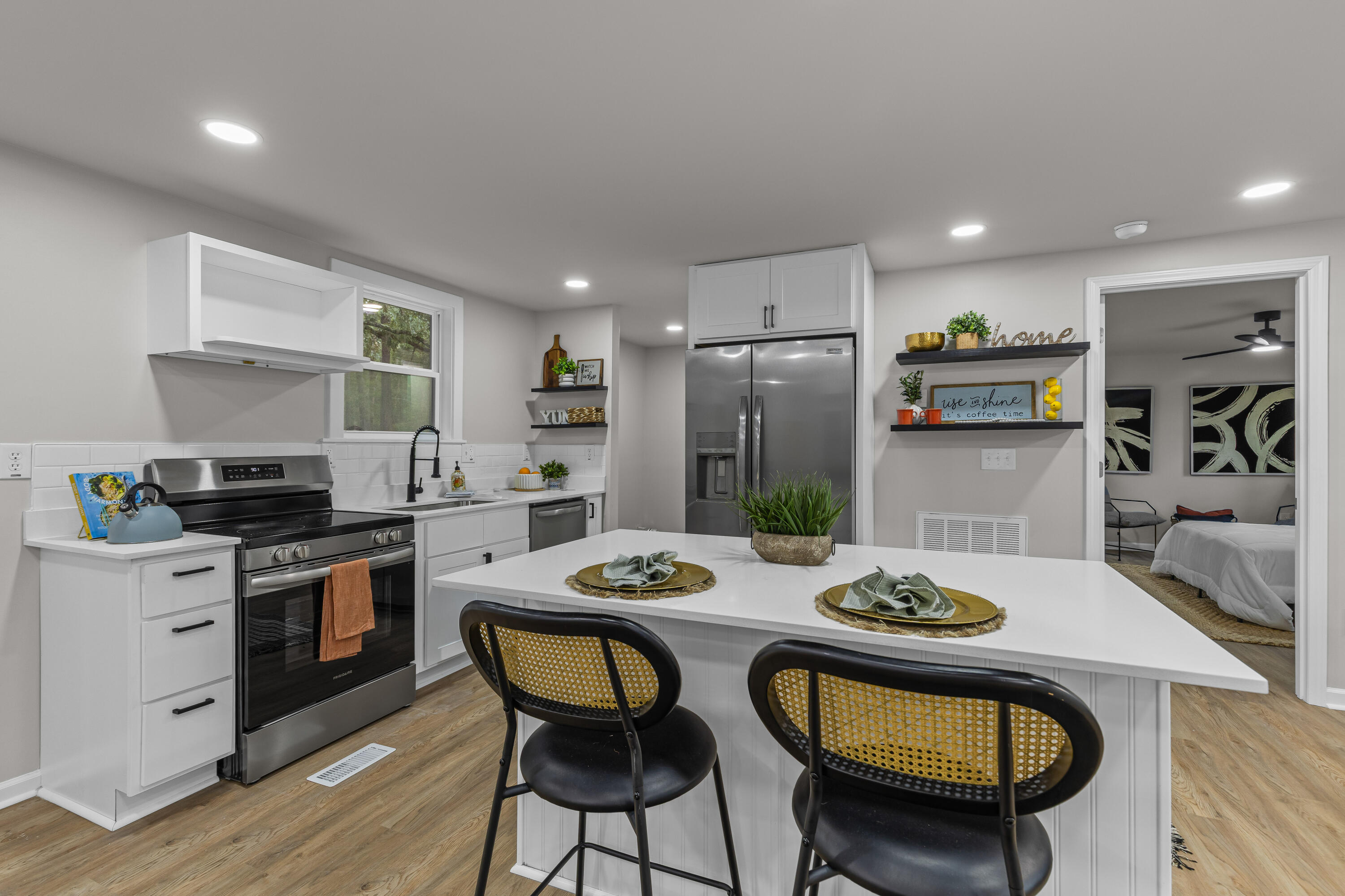 5963 Old Jacksonboro Road