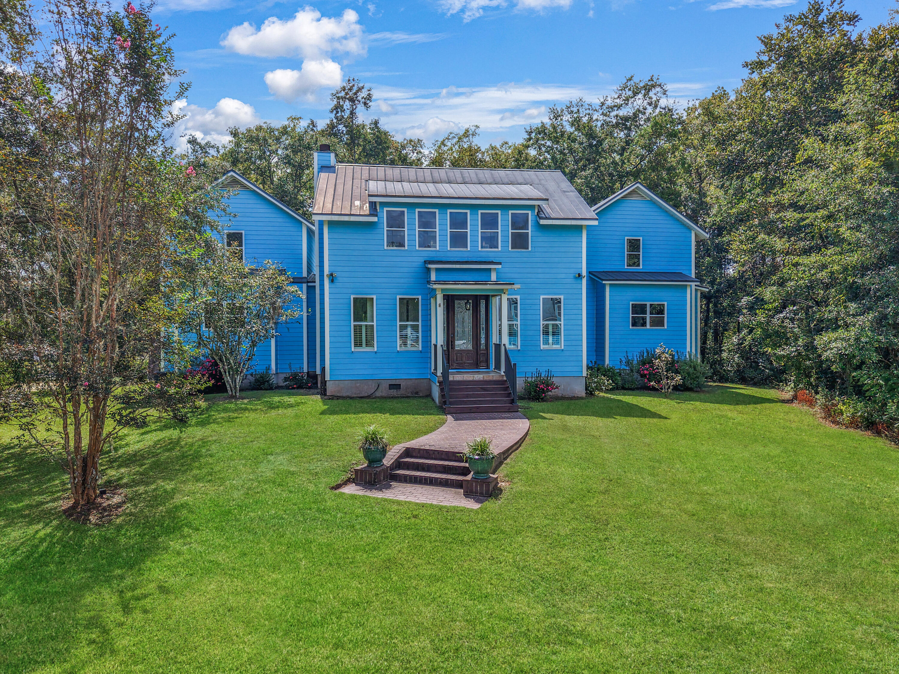 243 Belladonna Court