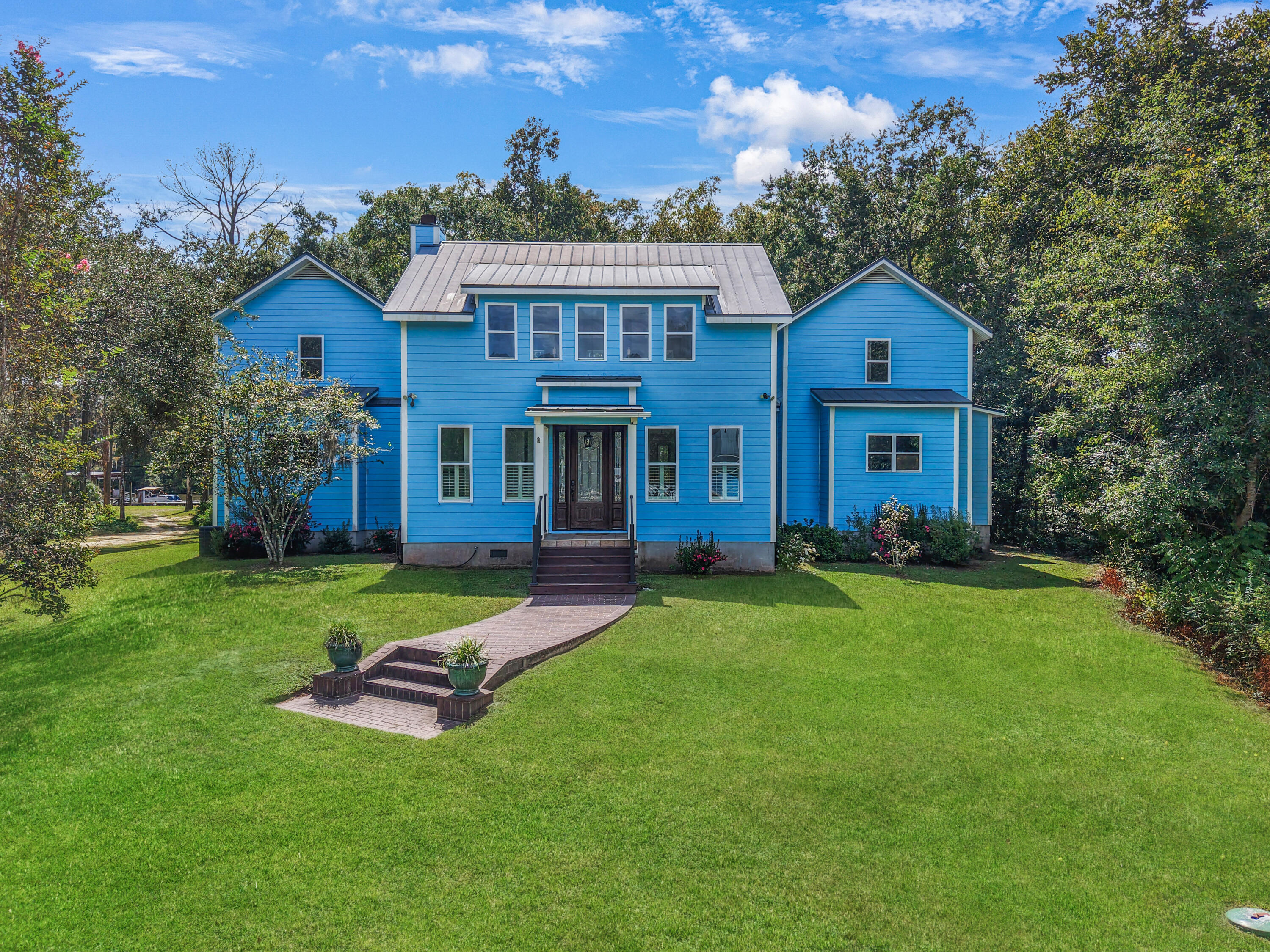 243 Belladonna Court