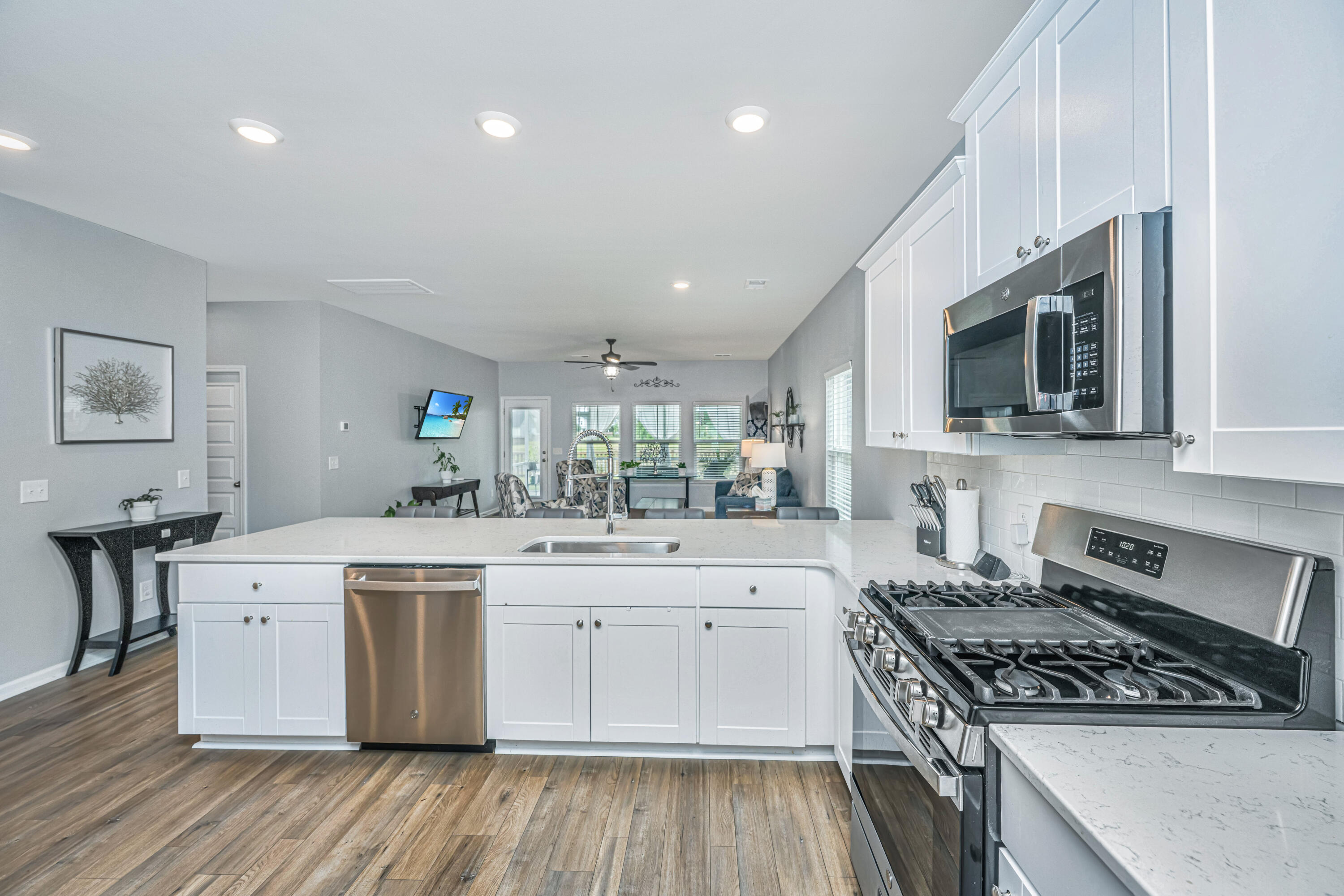 231 Narrowleaf Avenue