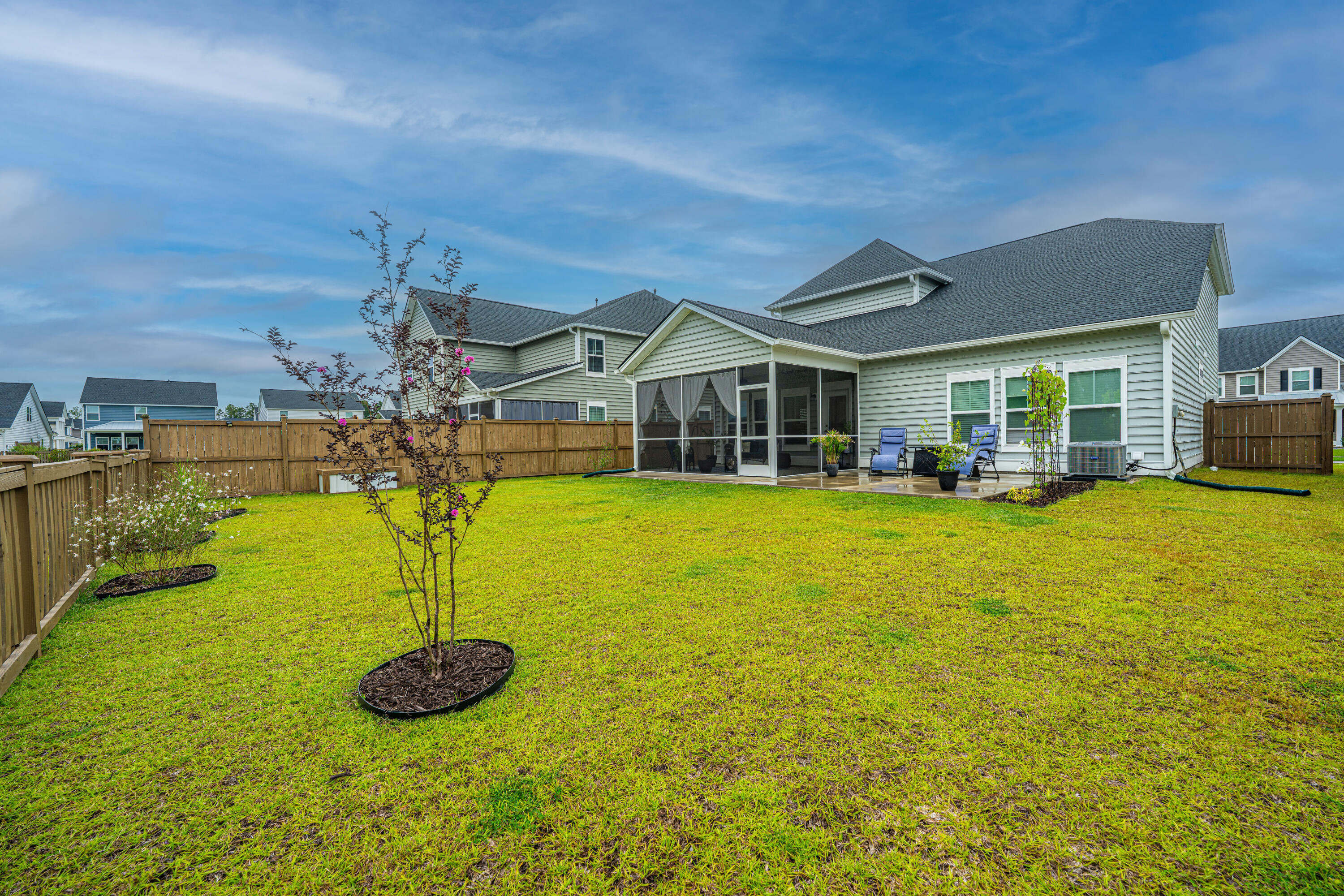 231 Narrowleaf Avenue