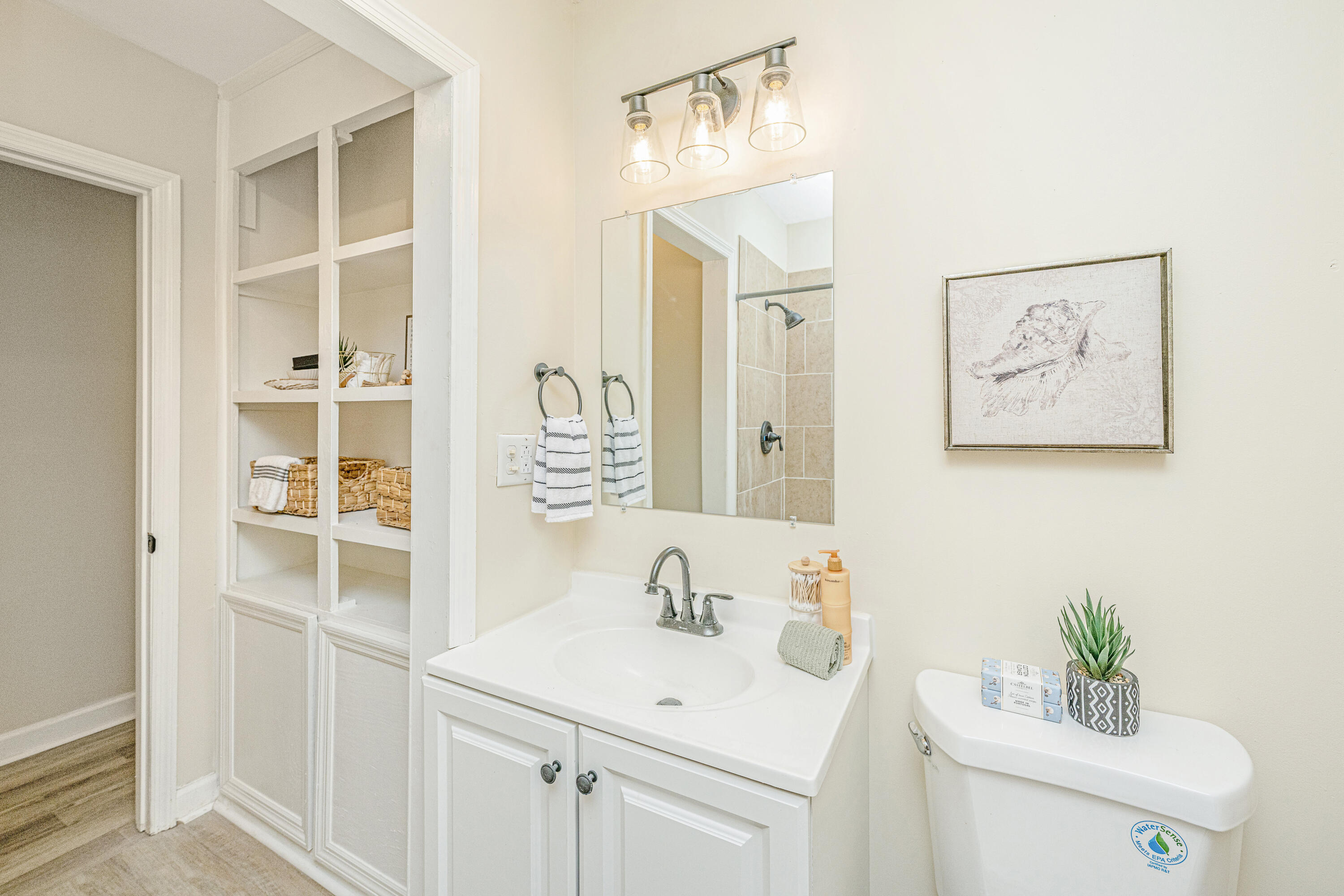 5056 Rockingham Street