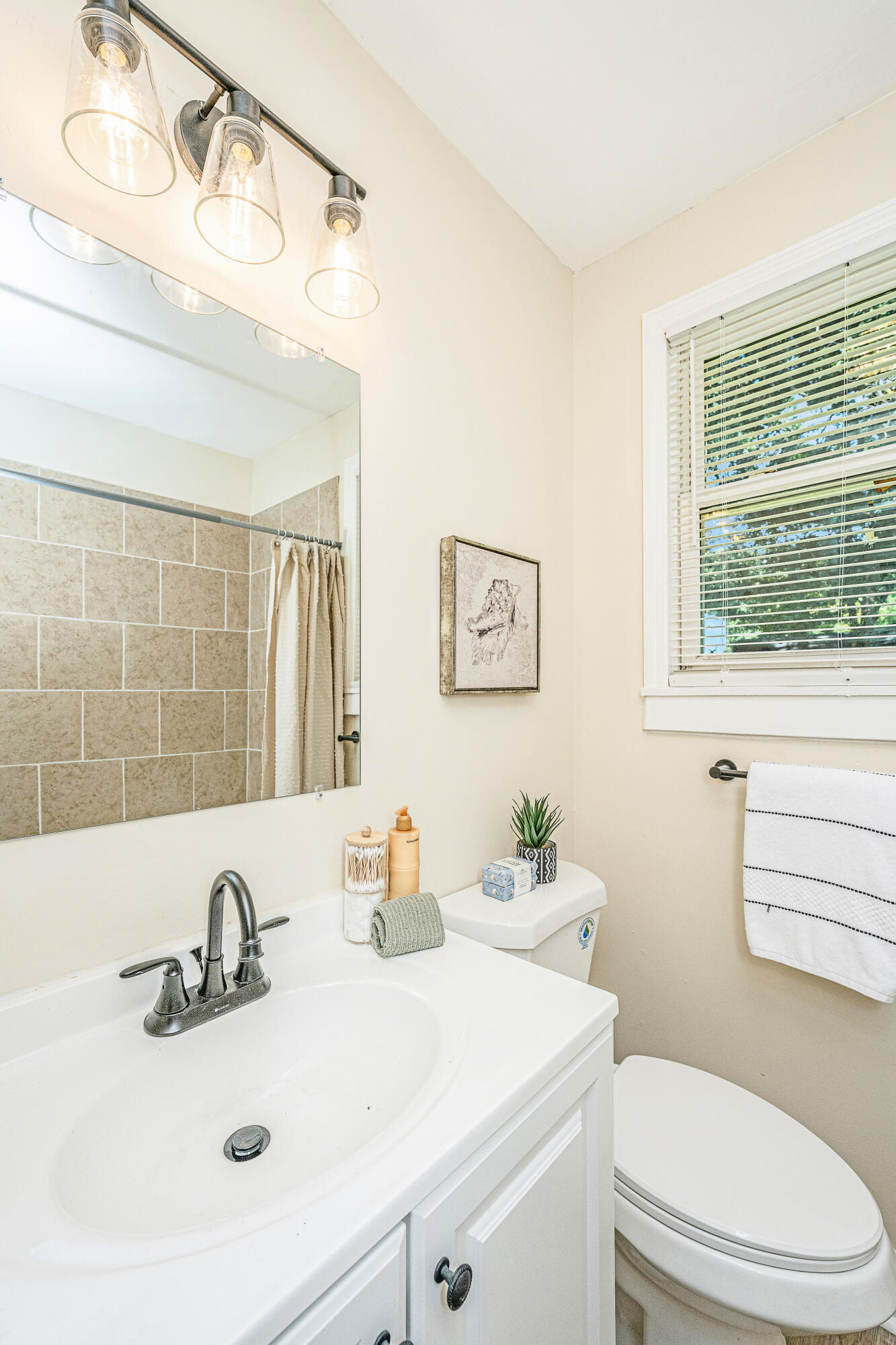 5056 Rockingham Street