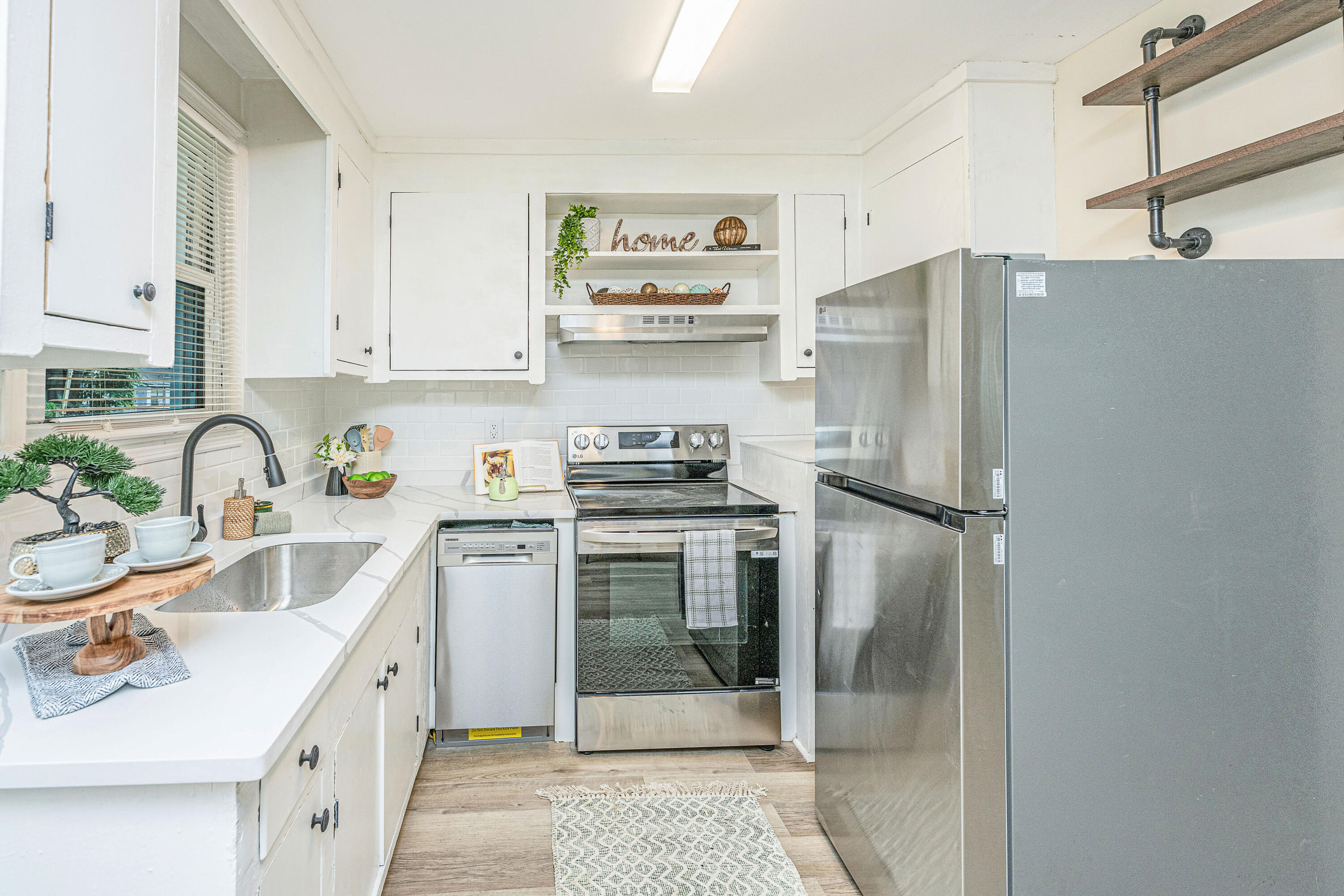 5056 Rockingham Street