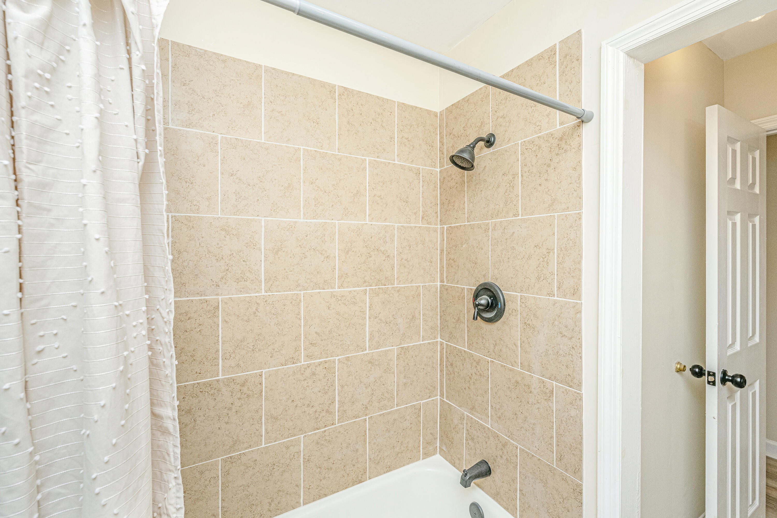 5056 Rockingham Street