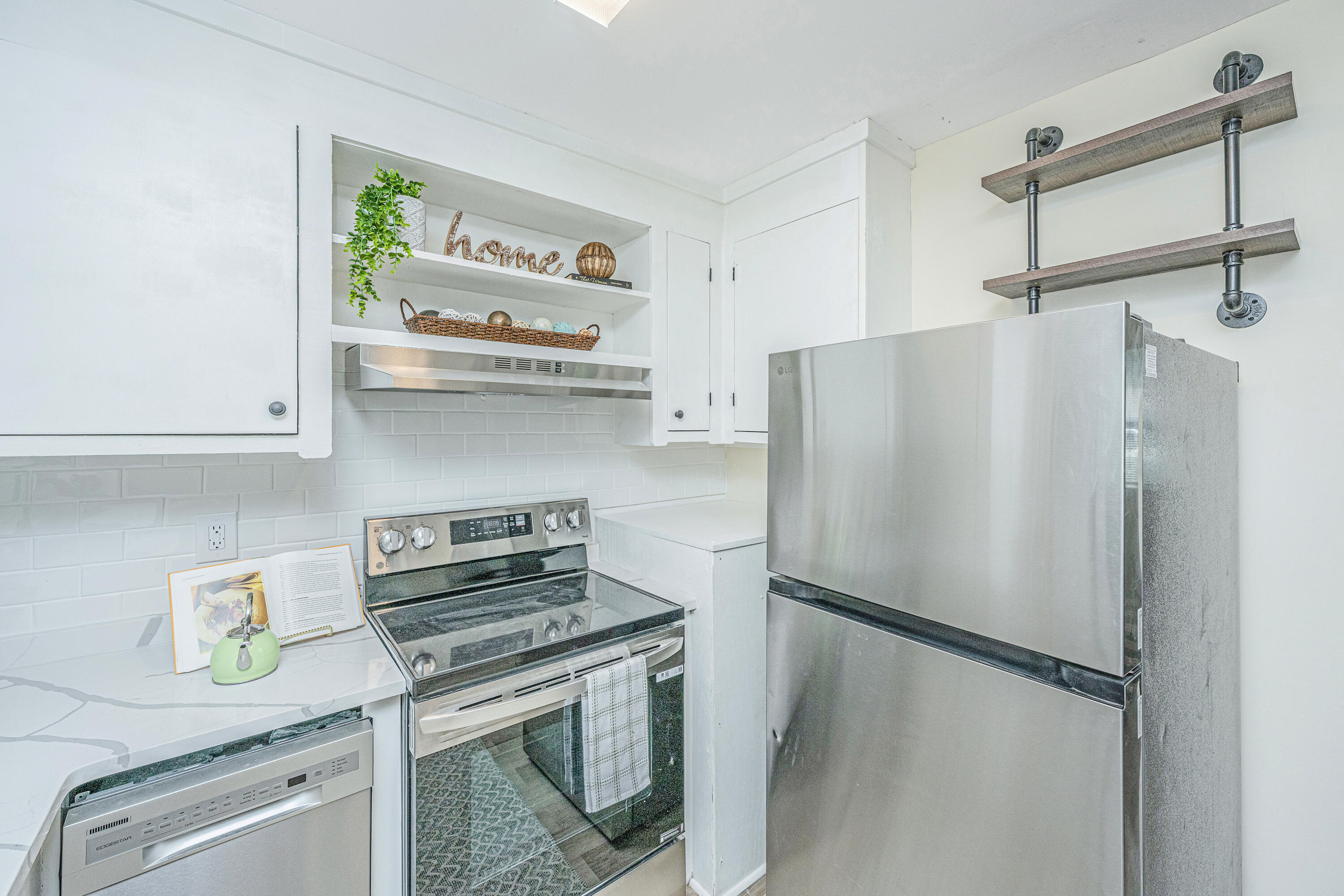 5056 Rockingham Street