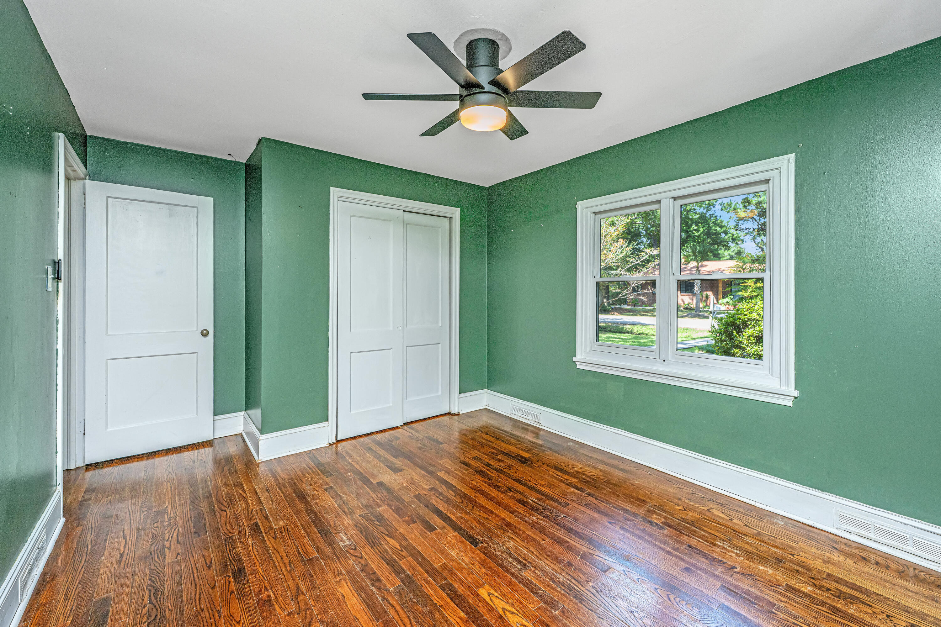 1323 S Sherwood Drive