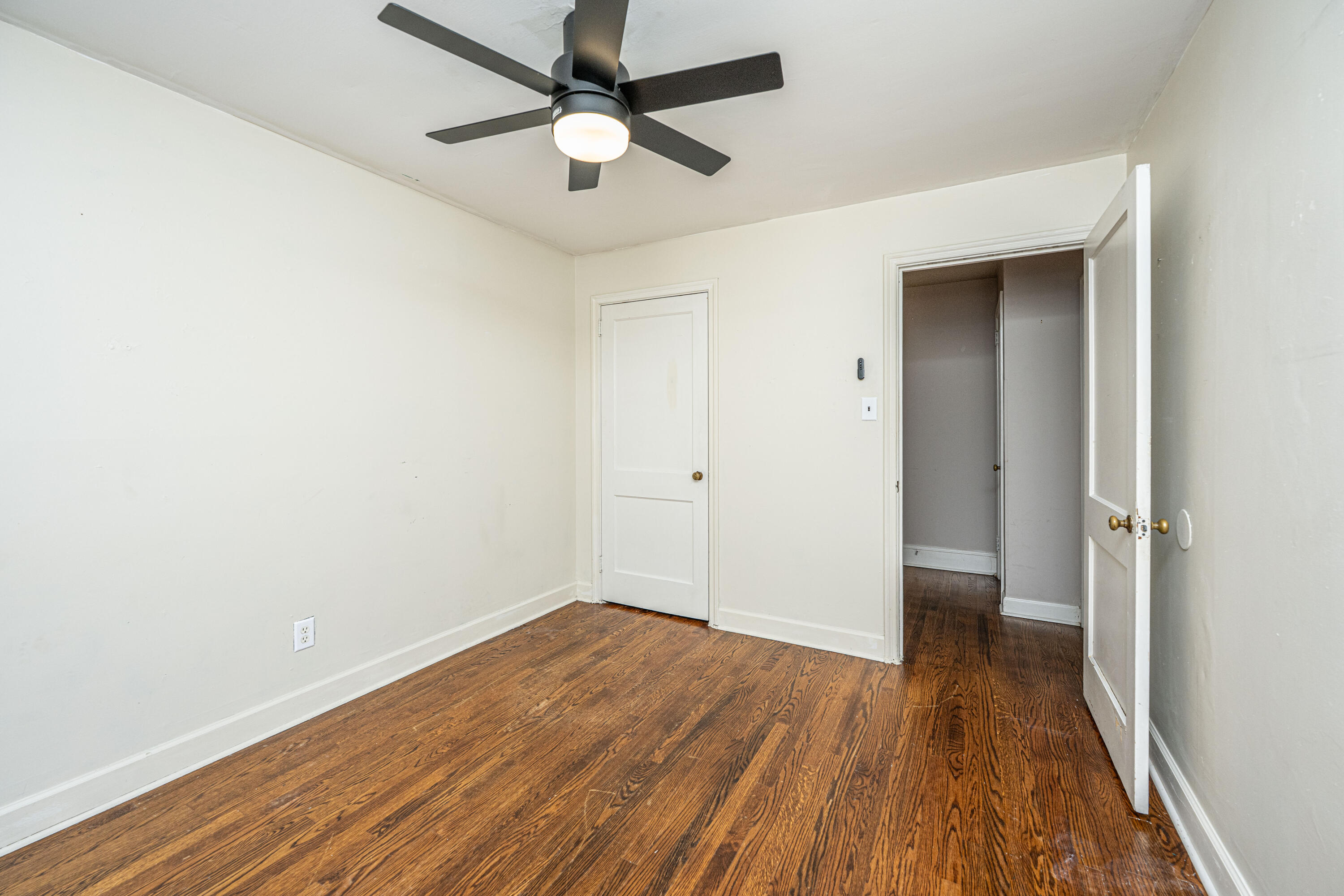 1323 S Sherwood Drive