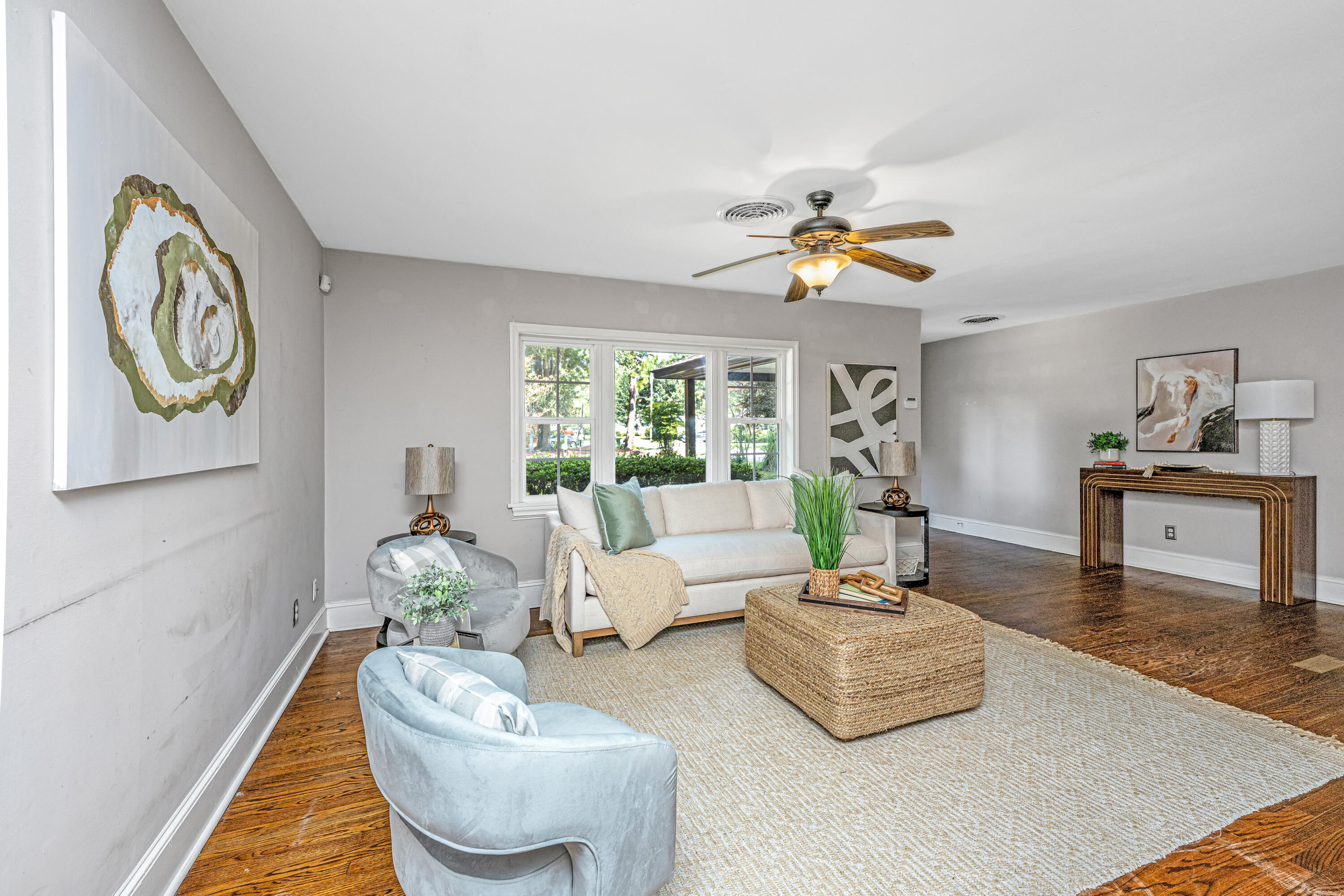 1323 S Sherwood Drive