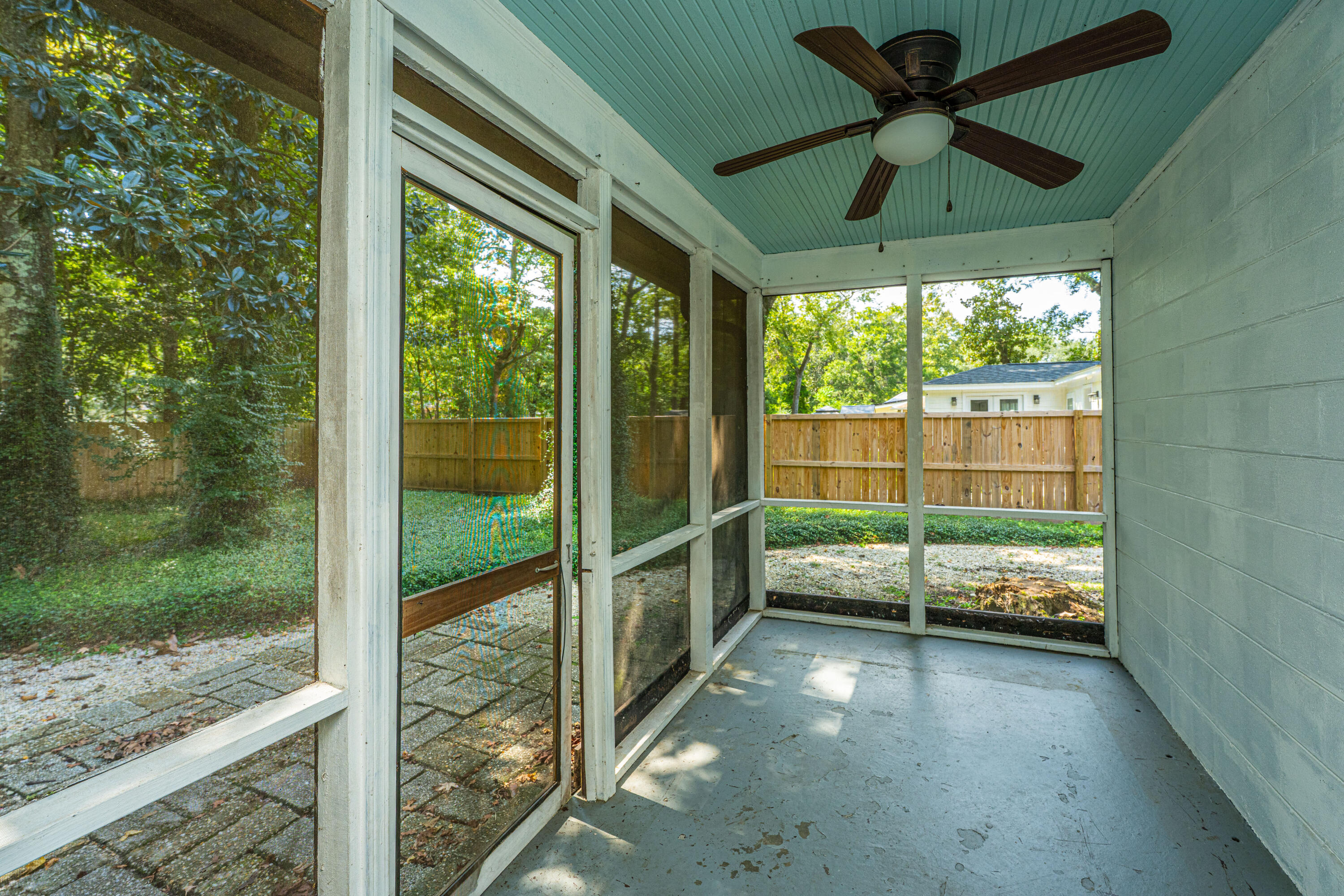 1323 S Sherwood Drive