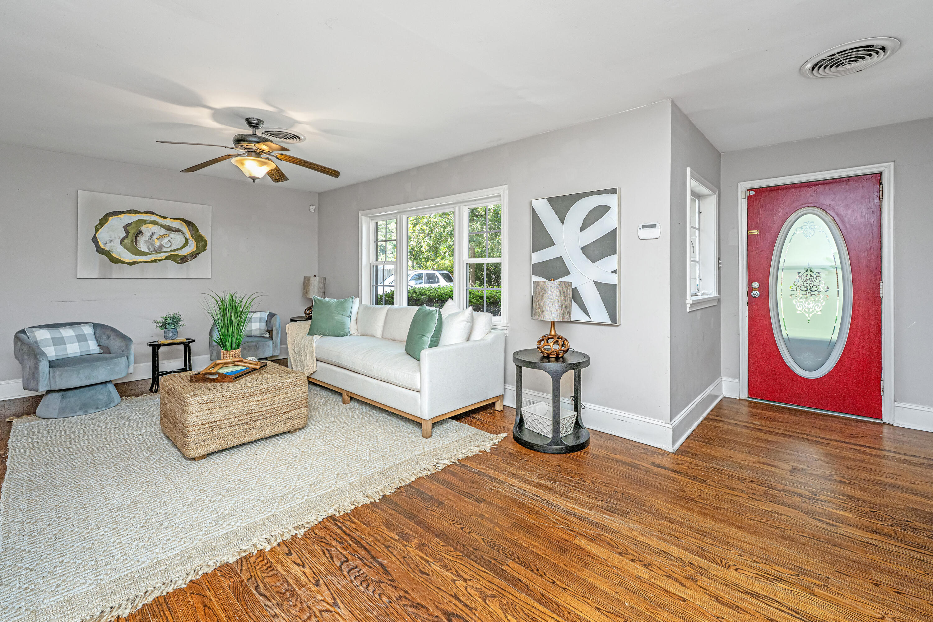 1323 S Sherwood Drive