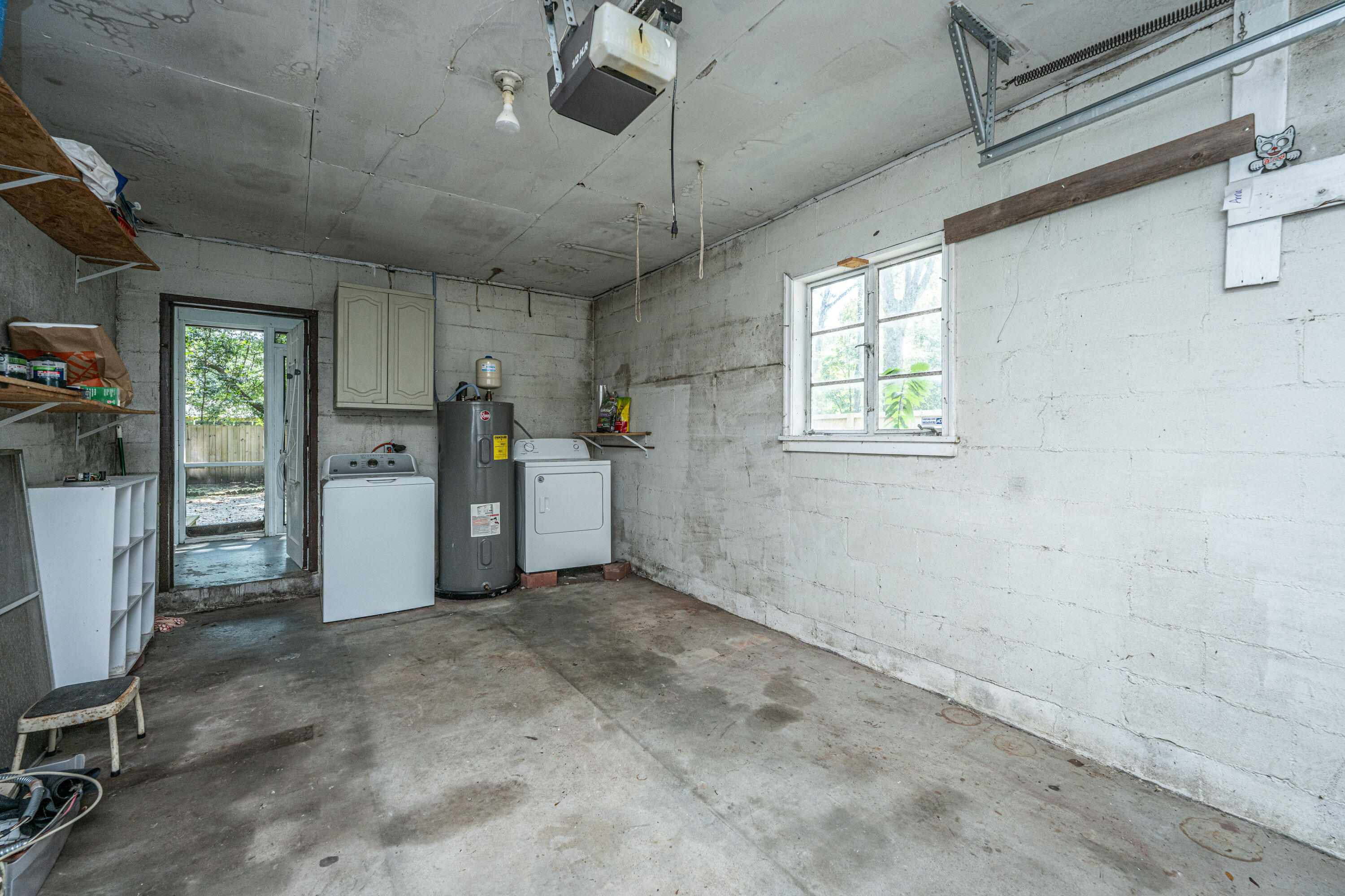 1323 S Sherwood Drive