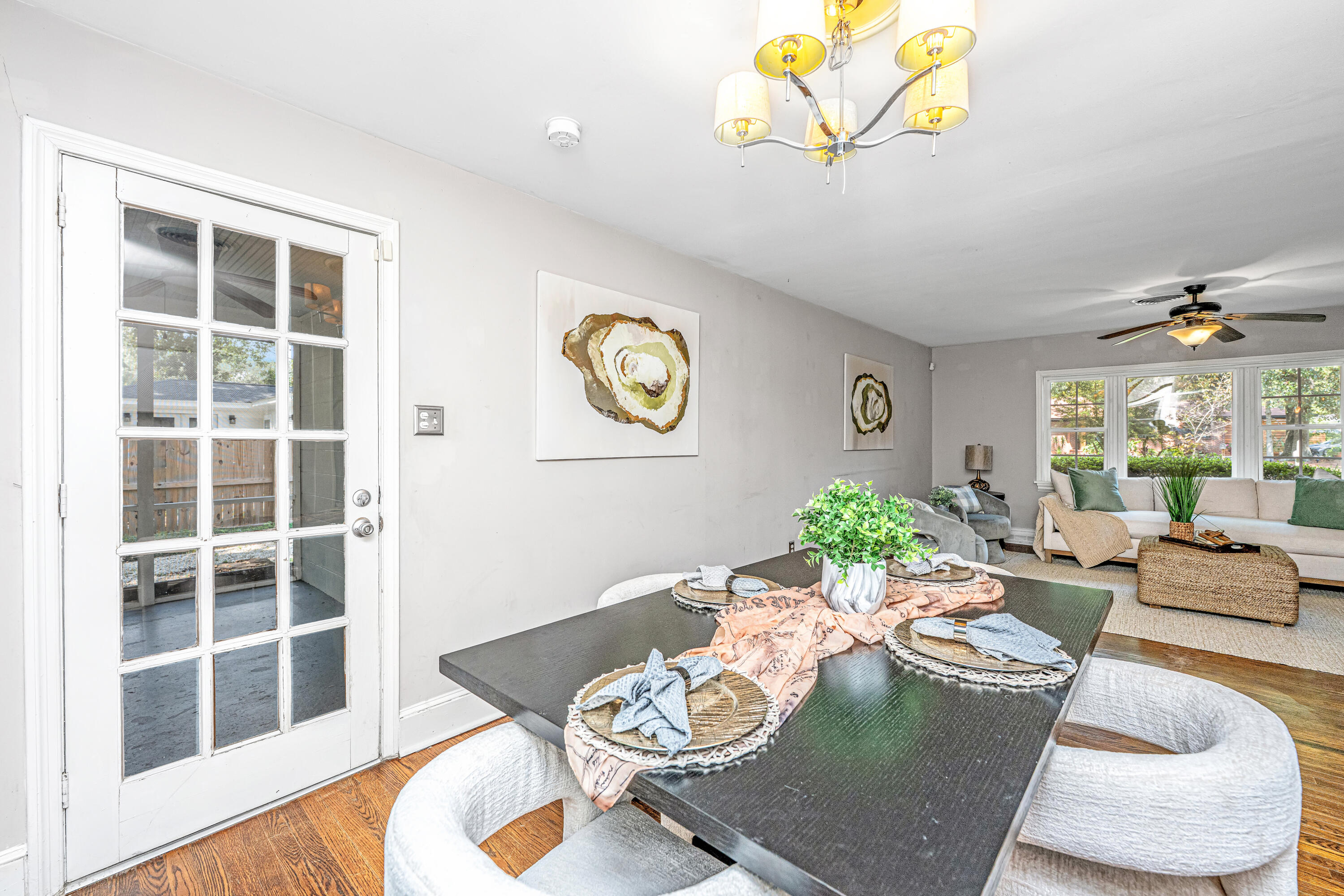 1323 S Sherwood Drive