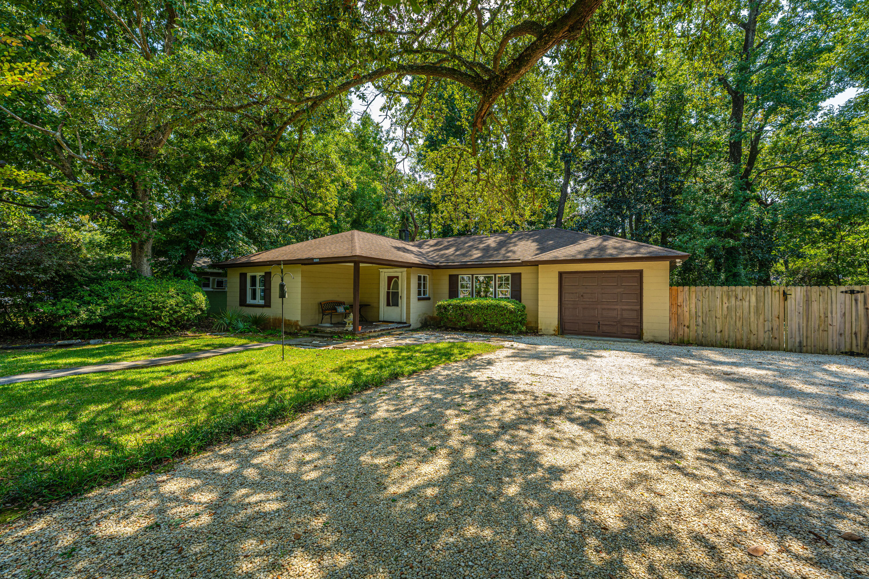 1323 S Sherwood Drive