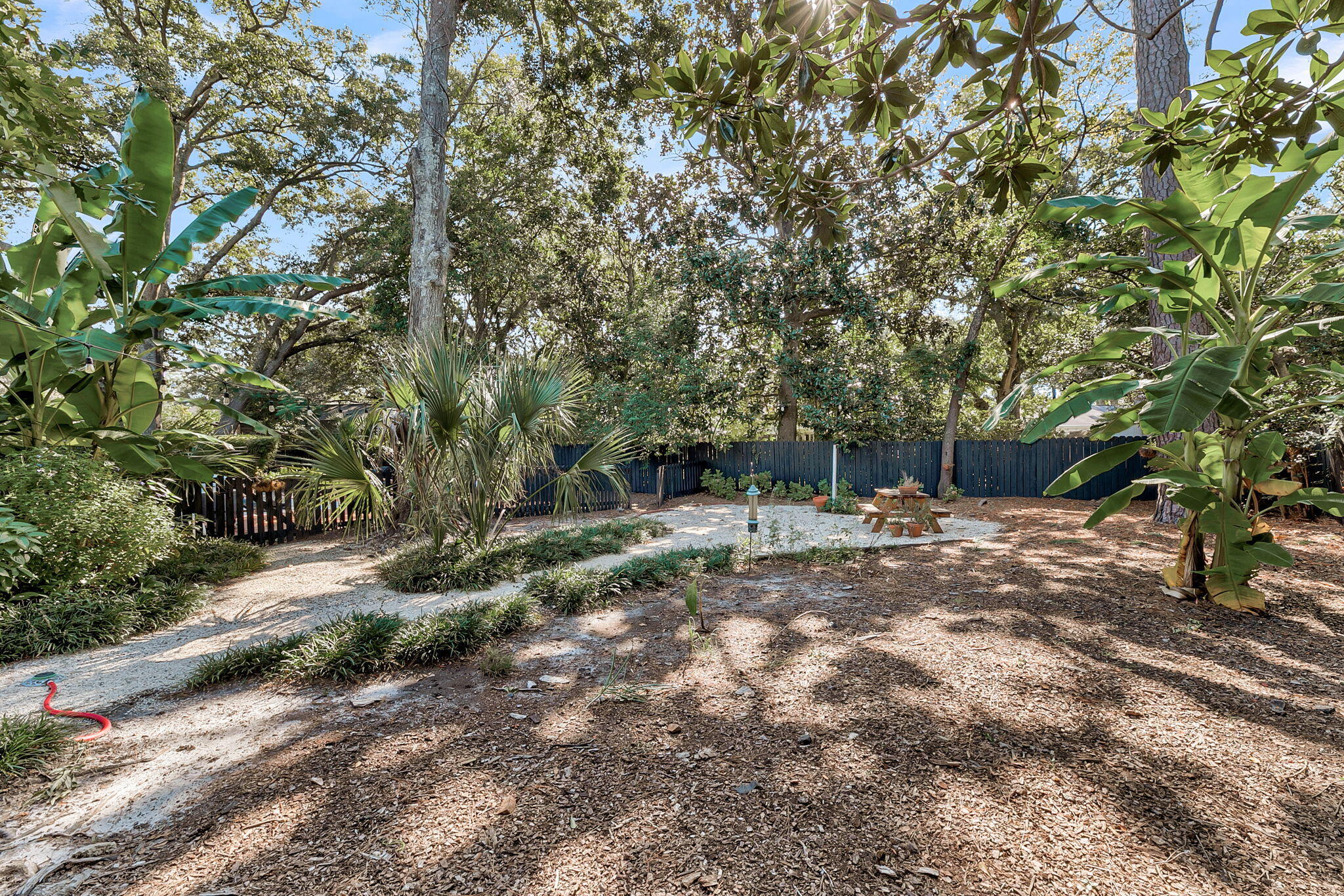 1285 Camerton Street