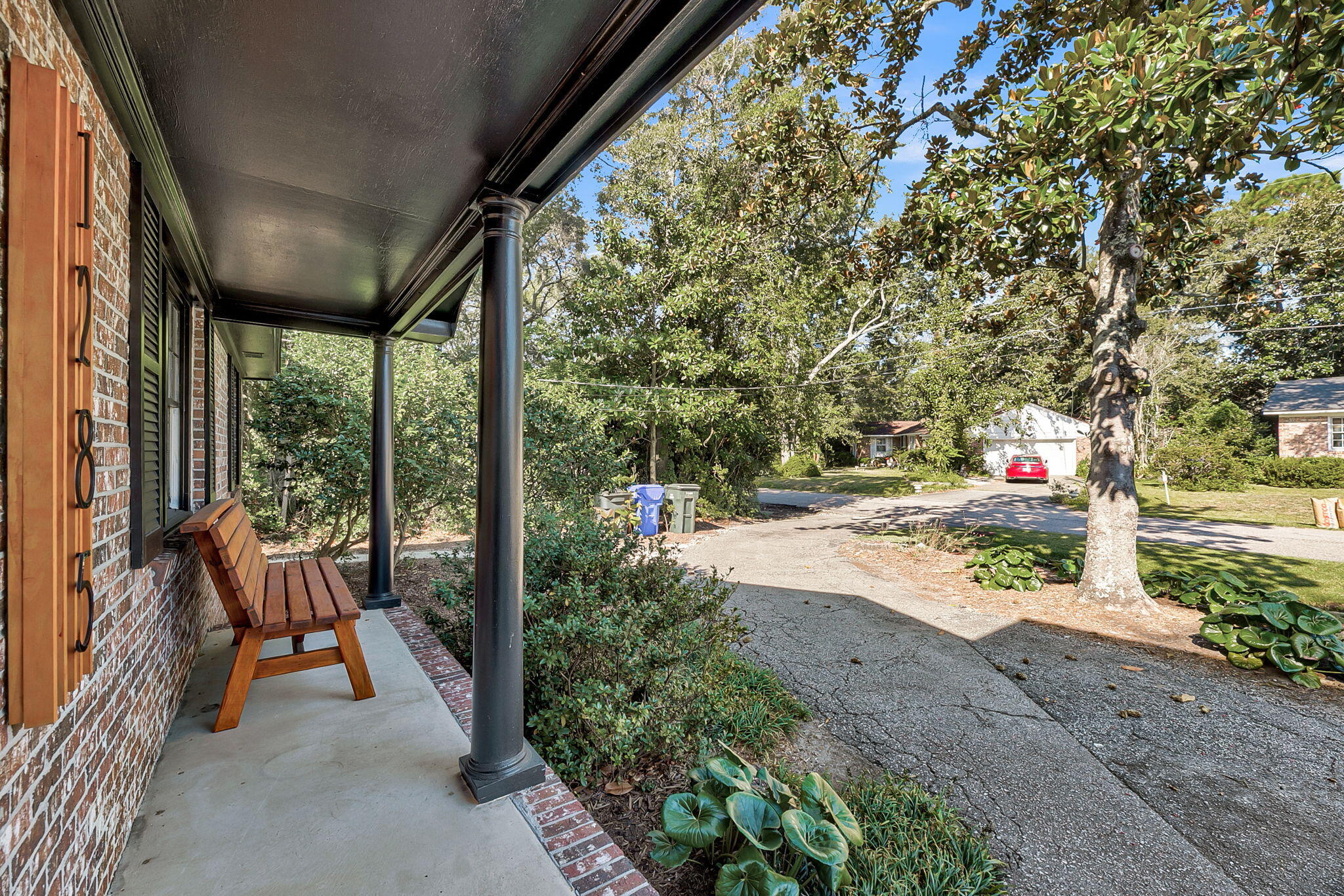 1285 Camerton Street