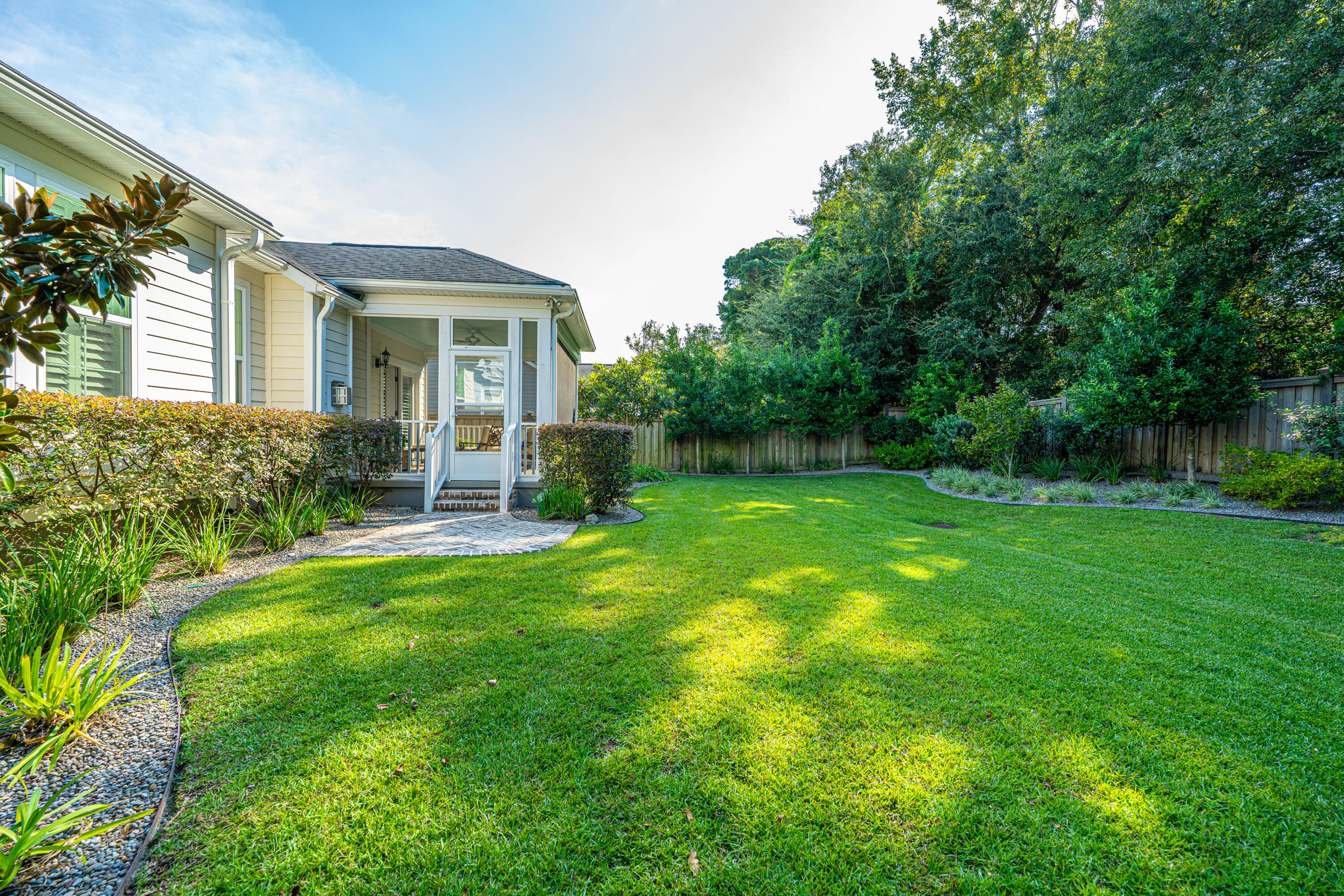 825 Shutes Folly Drive