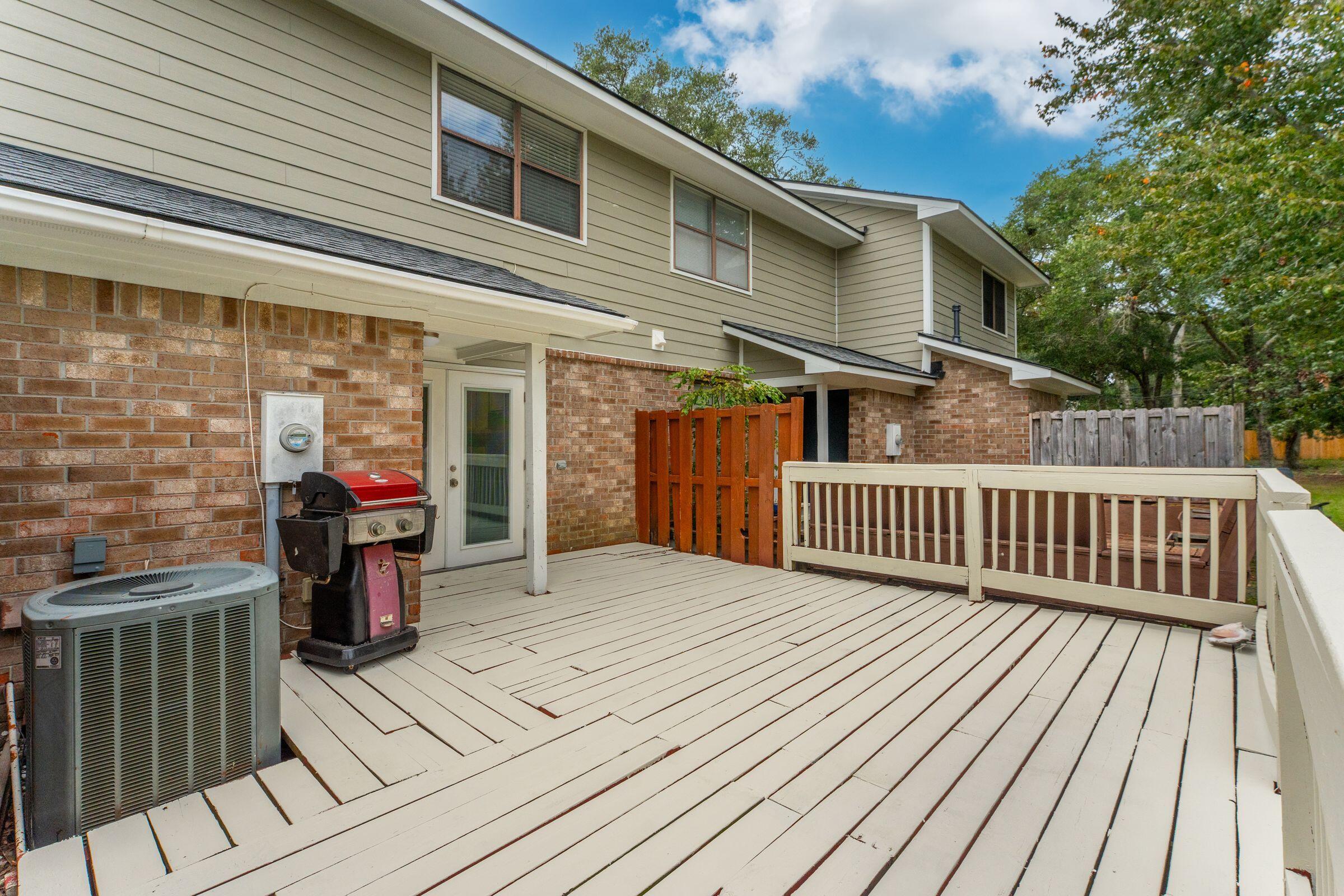 1192 Julian Clark Road