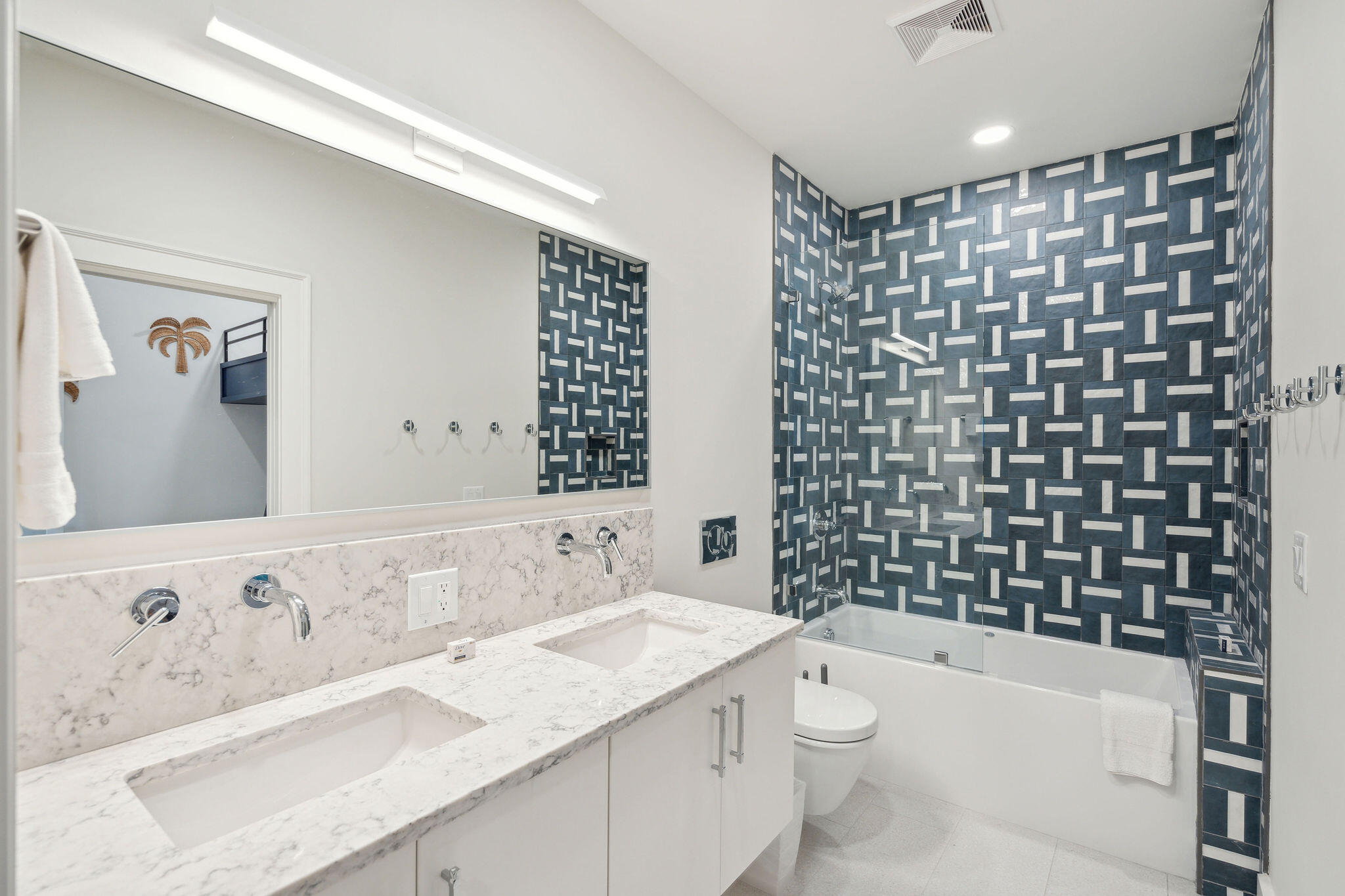 9002 Palmetto Boulevard # 516