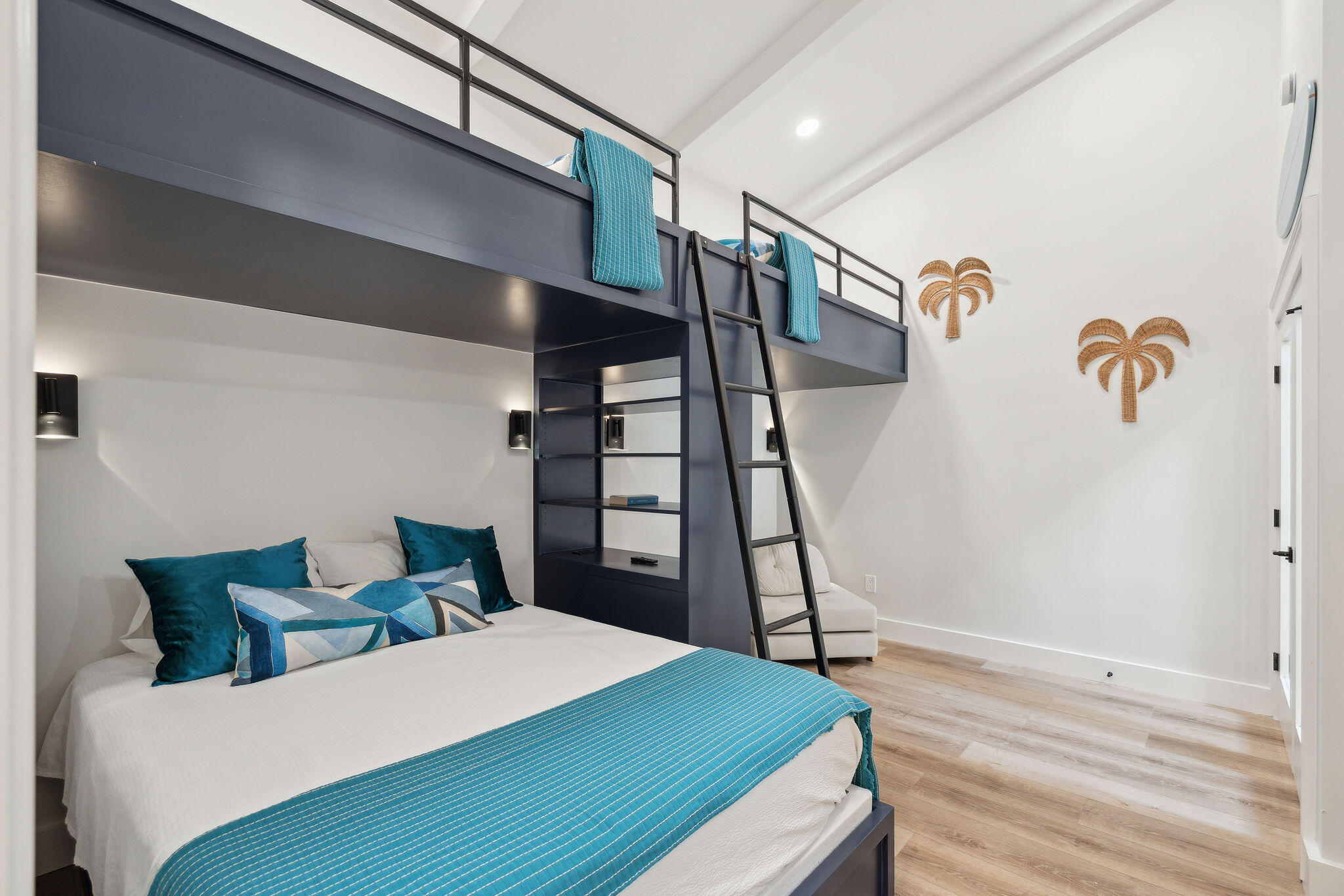 9002 Palmetto Boulevard # 516