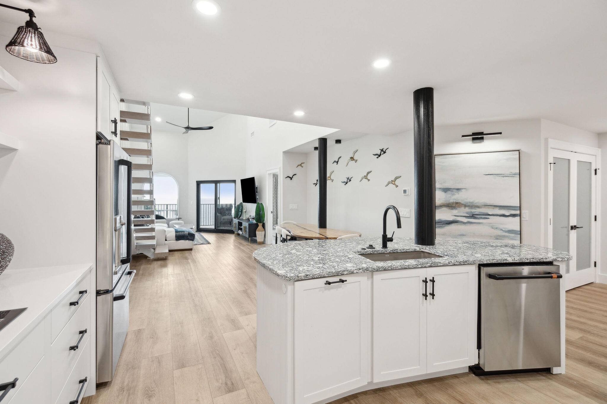 9002 Palmetto Boulevard # 516