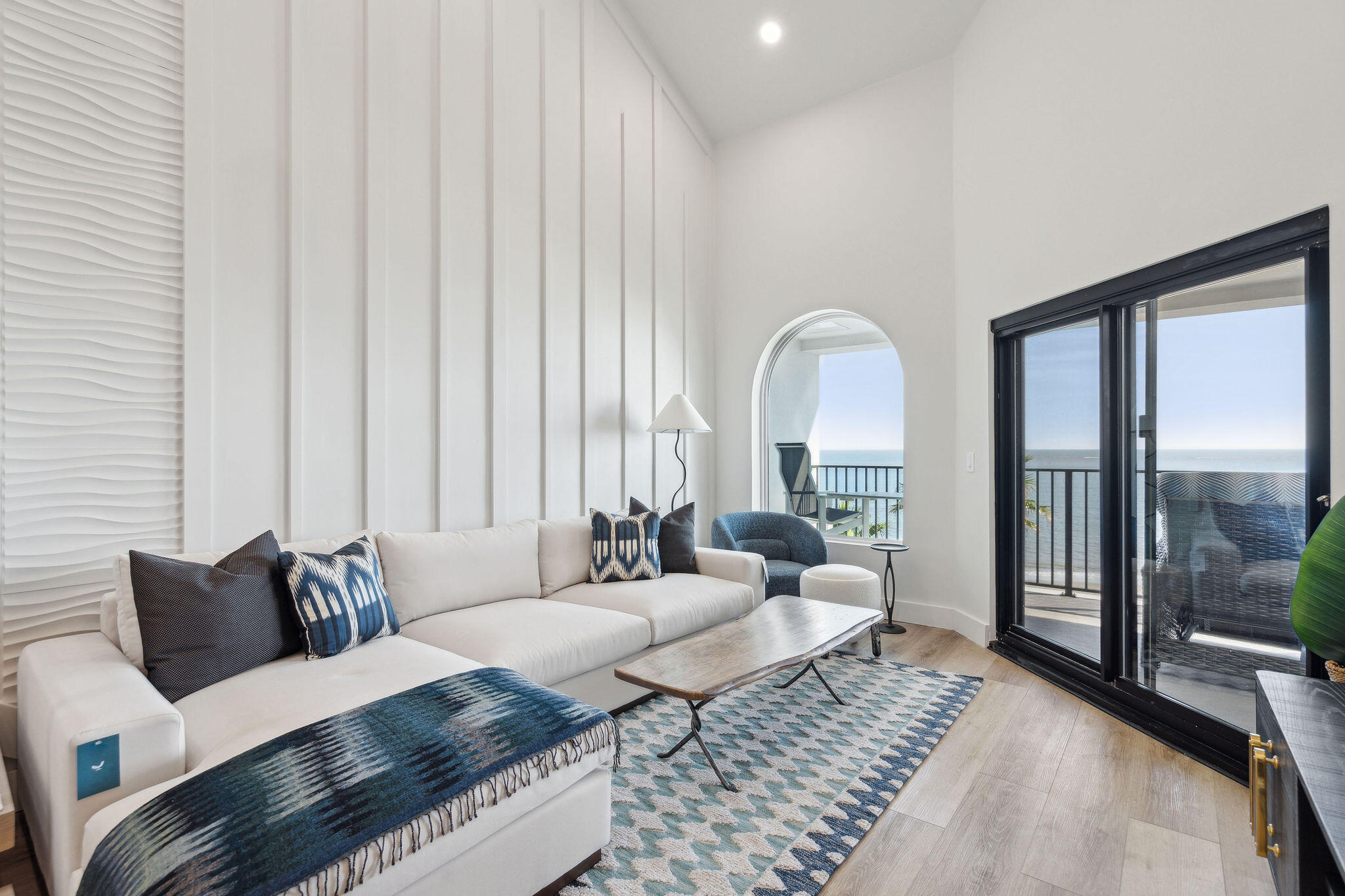 9002 Palmetto Boulevard # 516