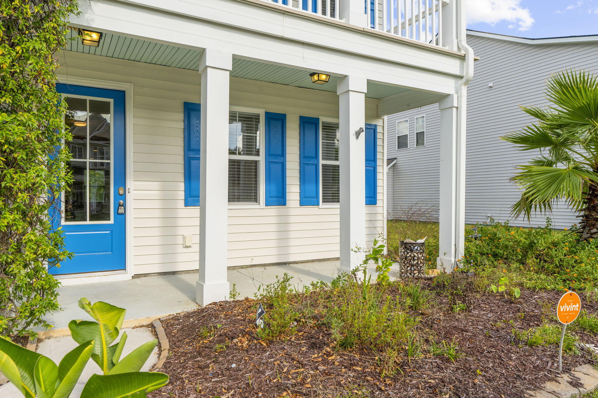 2512 Hummingbird Lane