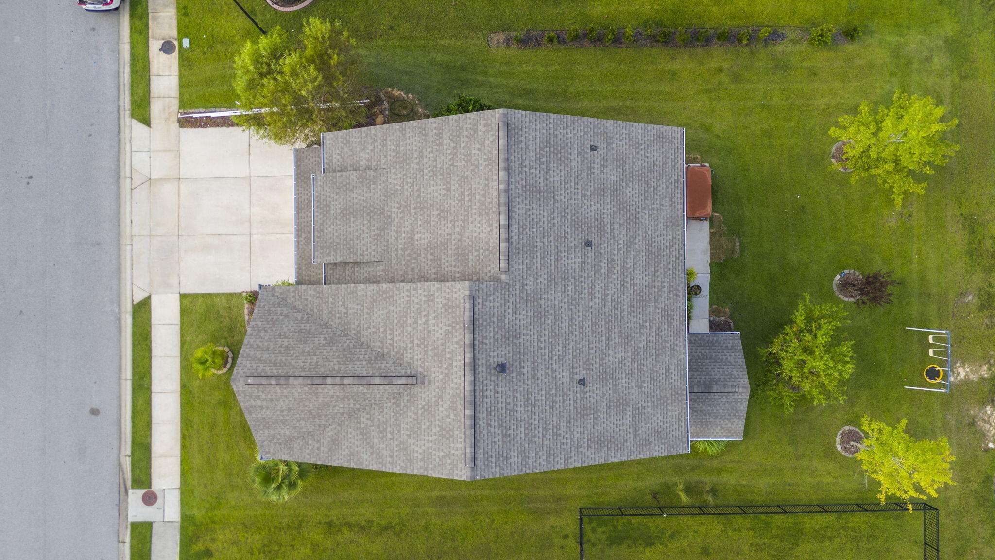 2512 Hummingbird Lane