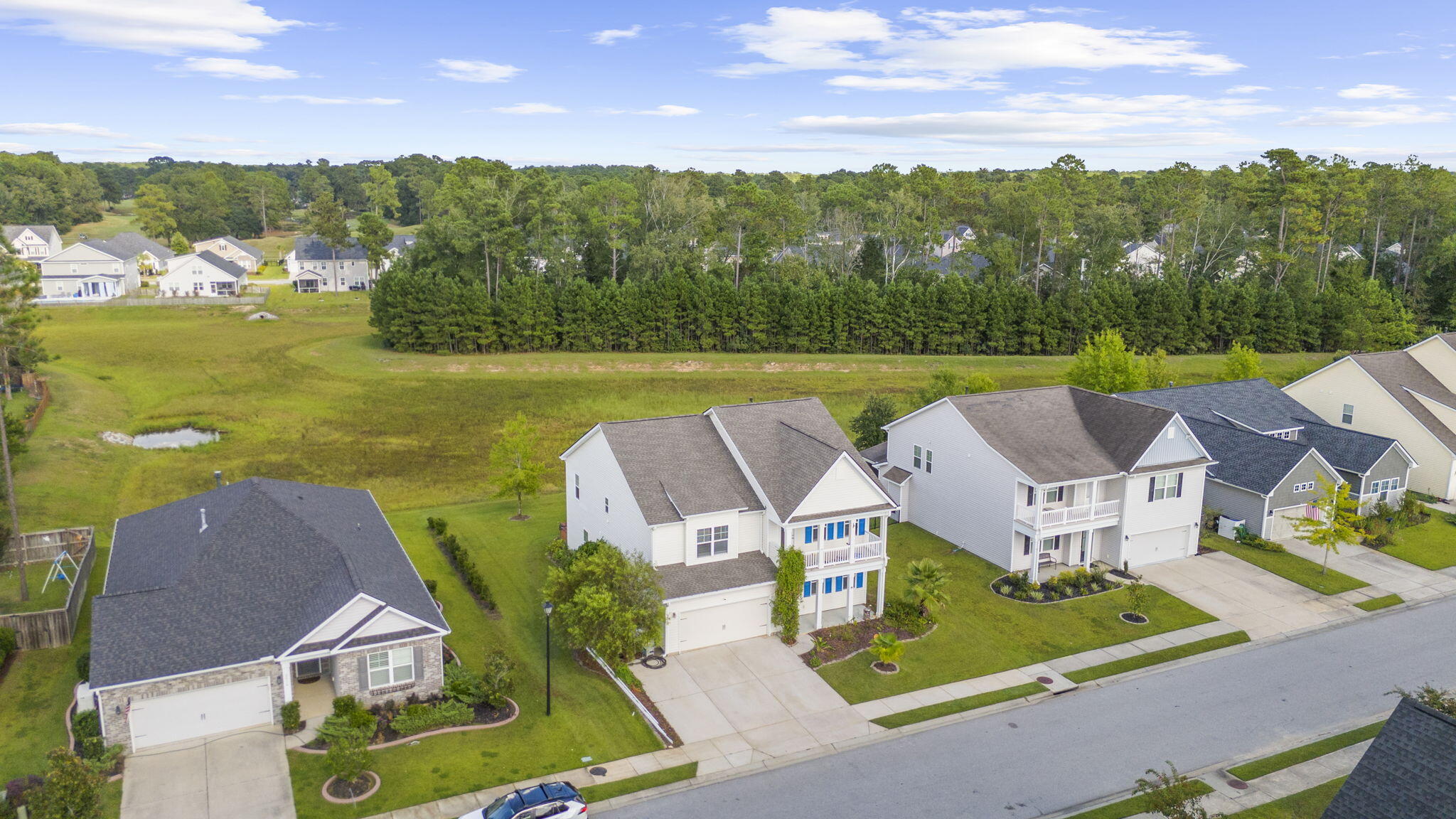 2512 Hummingbird Lane