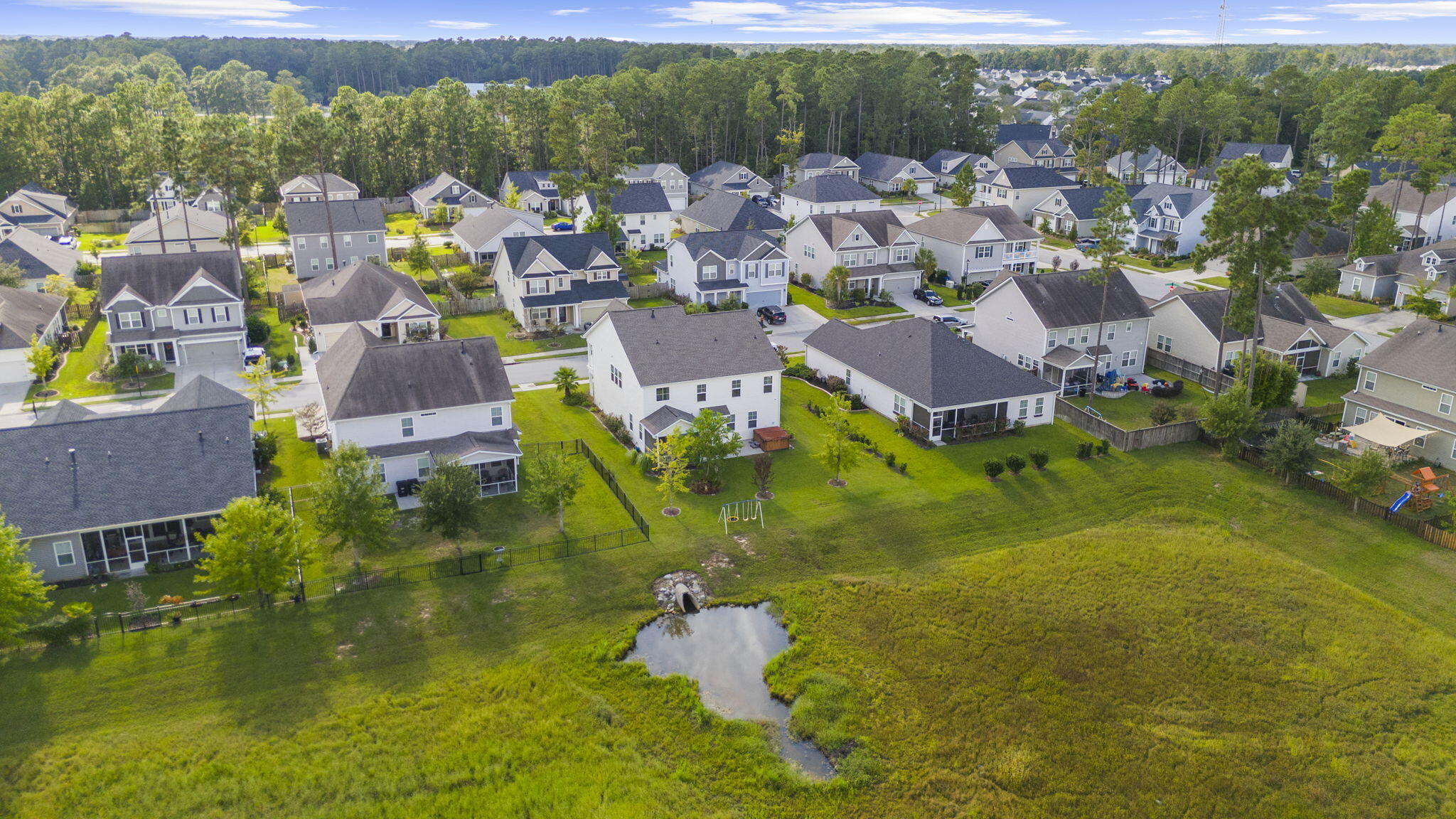 2512 Hummingbird Lane