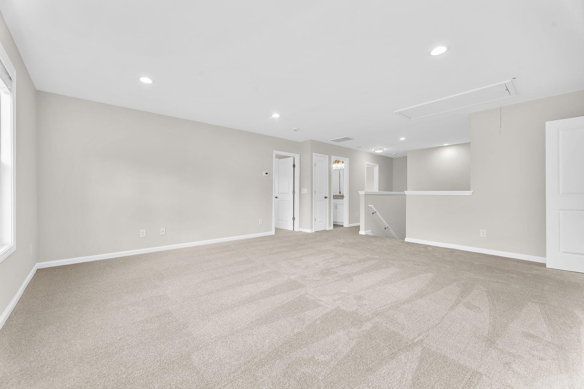 2512 Hummingbird Lane