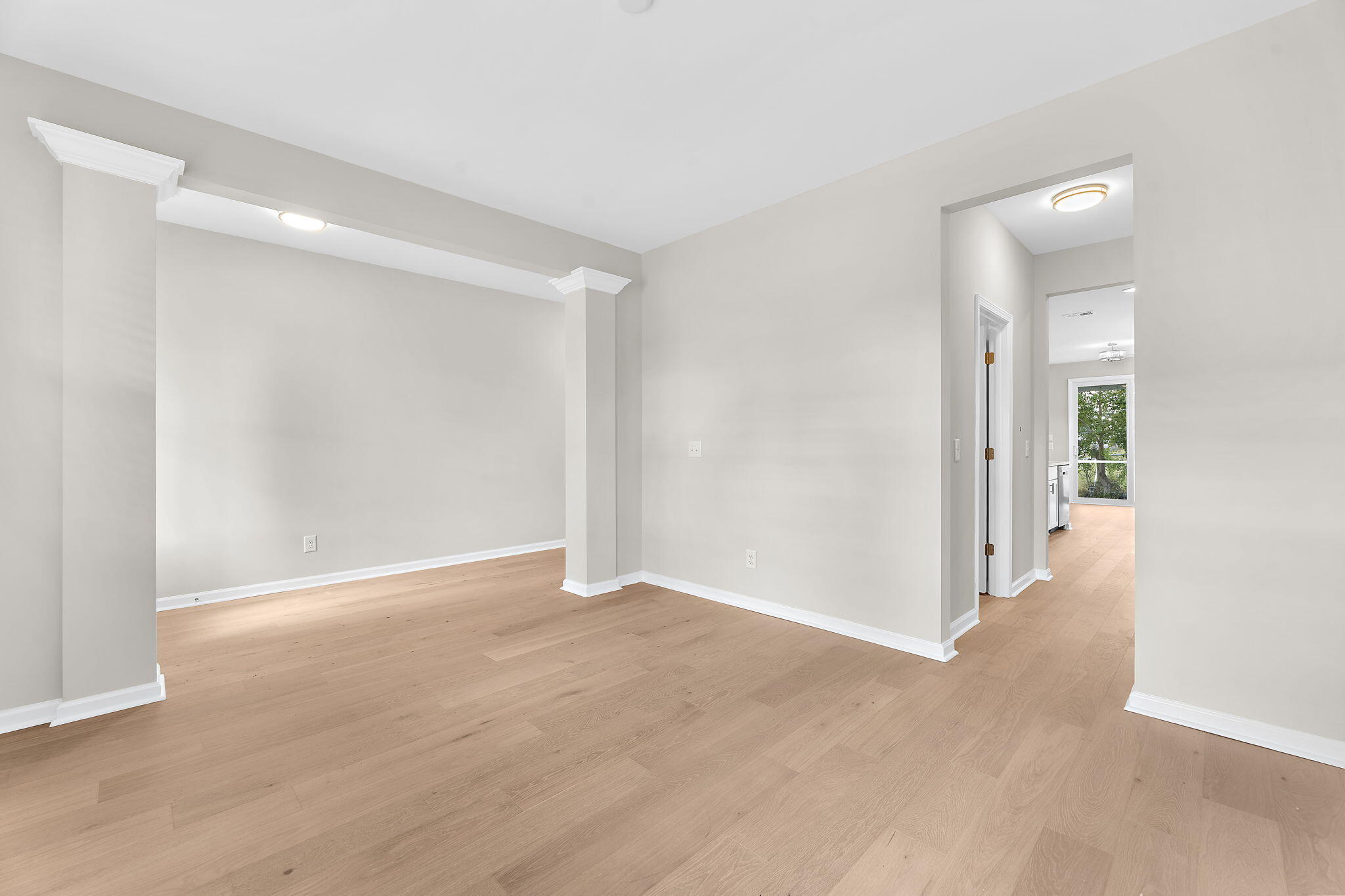 2512 Hummingbird Lane