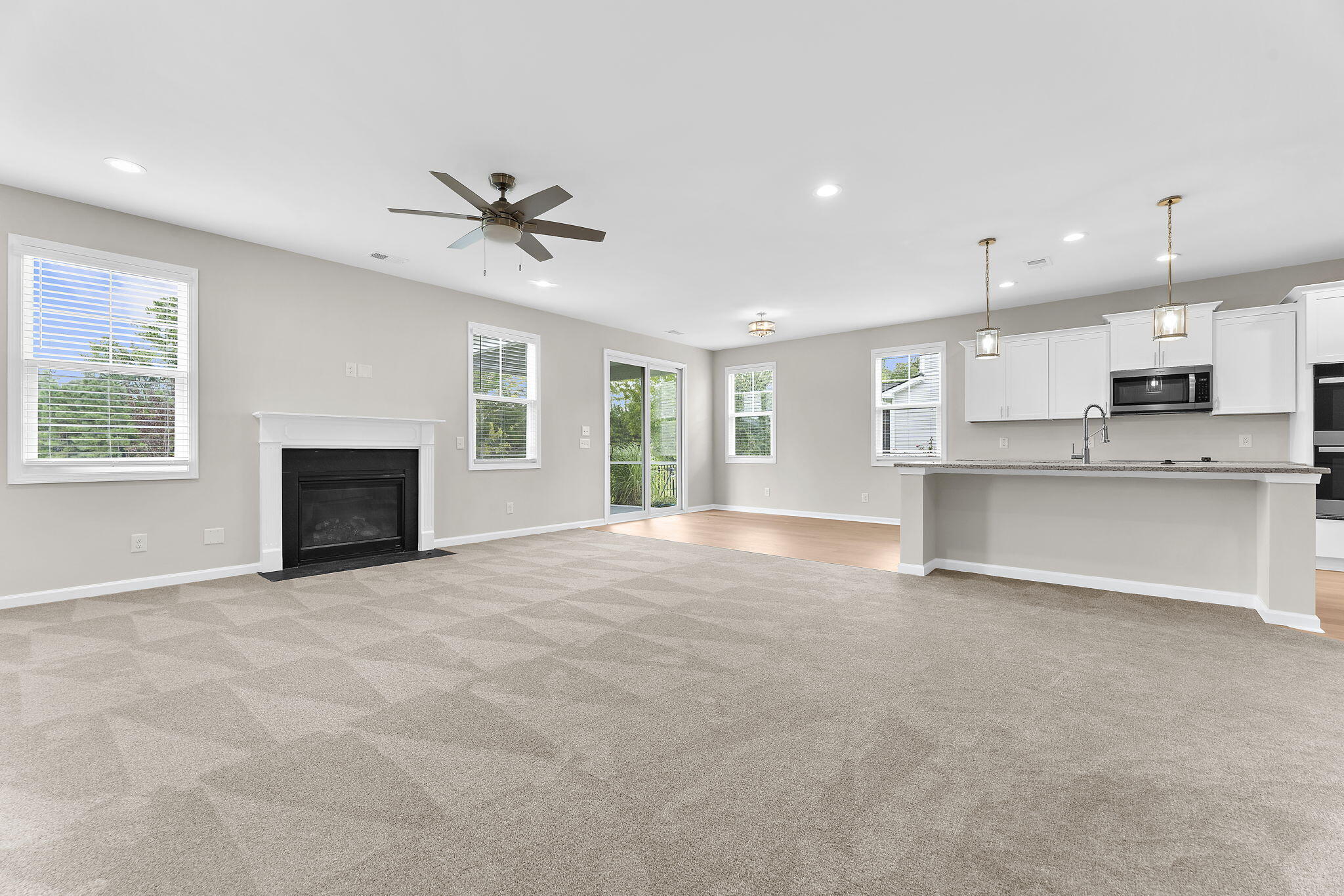 2512 Hummingbird Lane