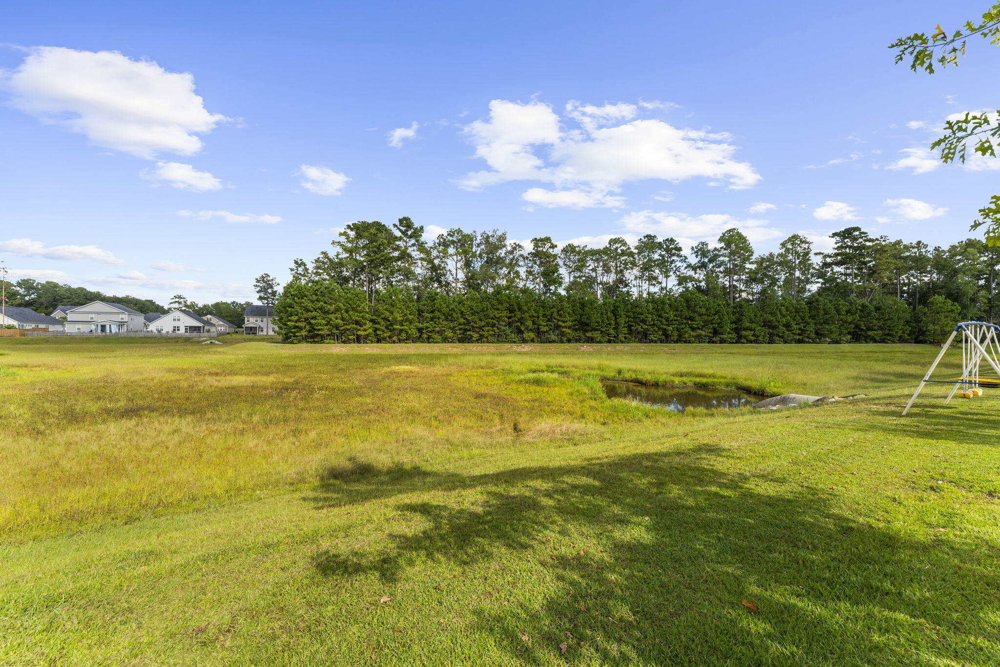 2512 Hummingbird Lane