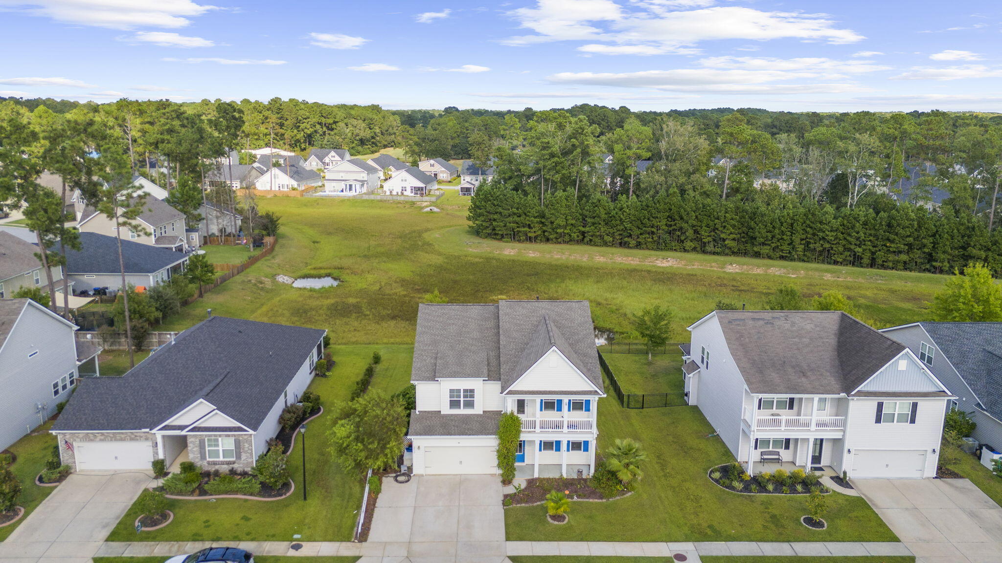 2512 Hummingbird Lane