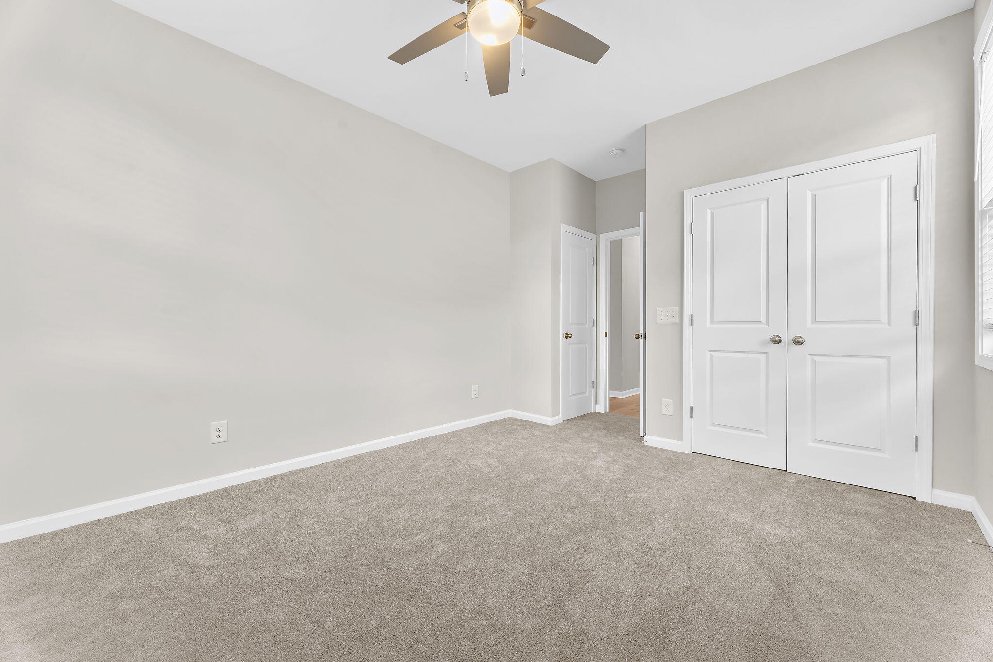 2512 Hummingbird Lane