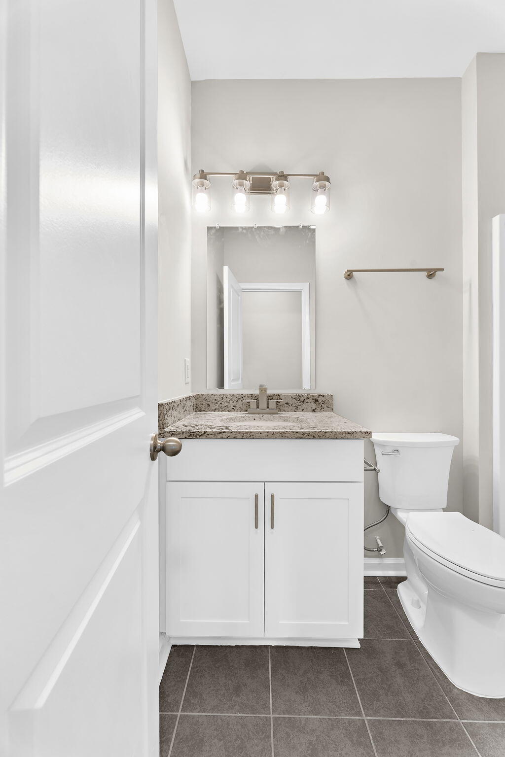 2512 Hummingbird Lane