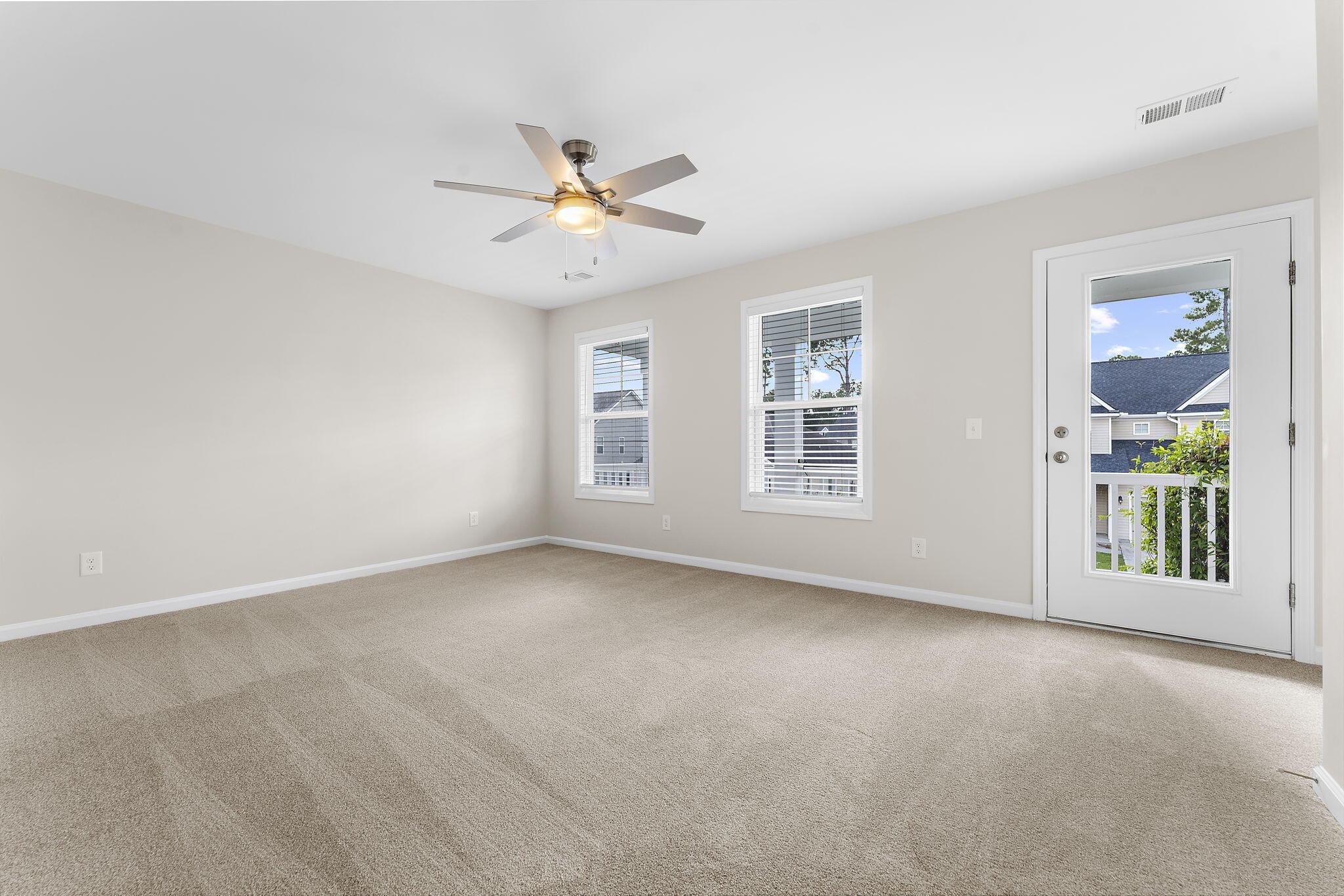 2512 Hummingbird Lane