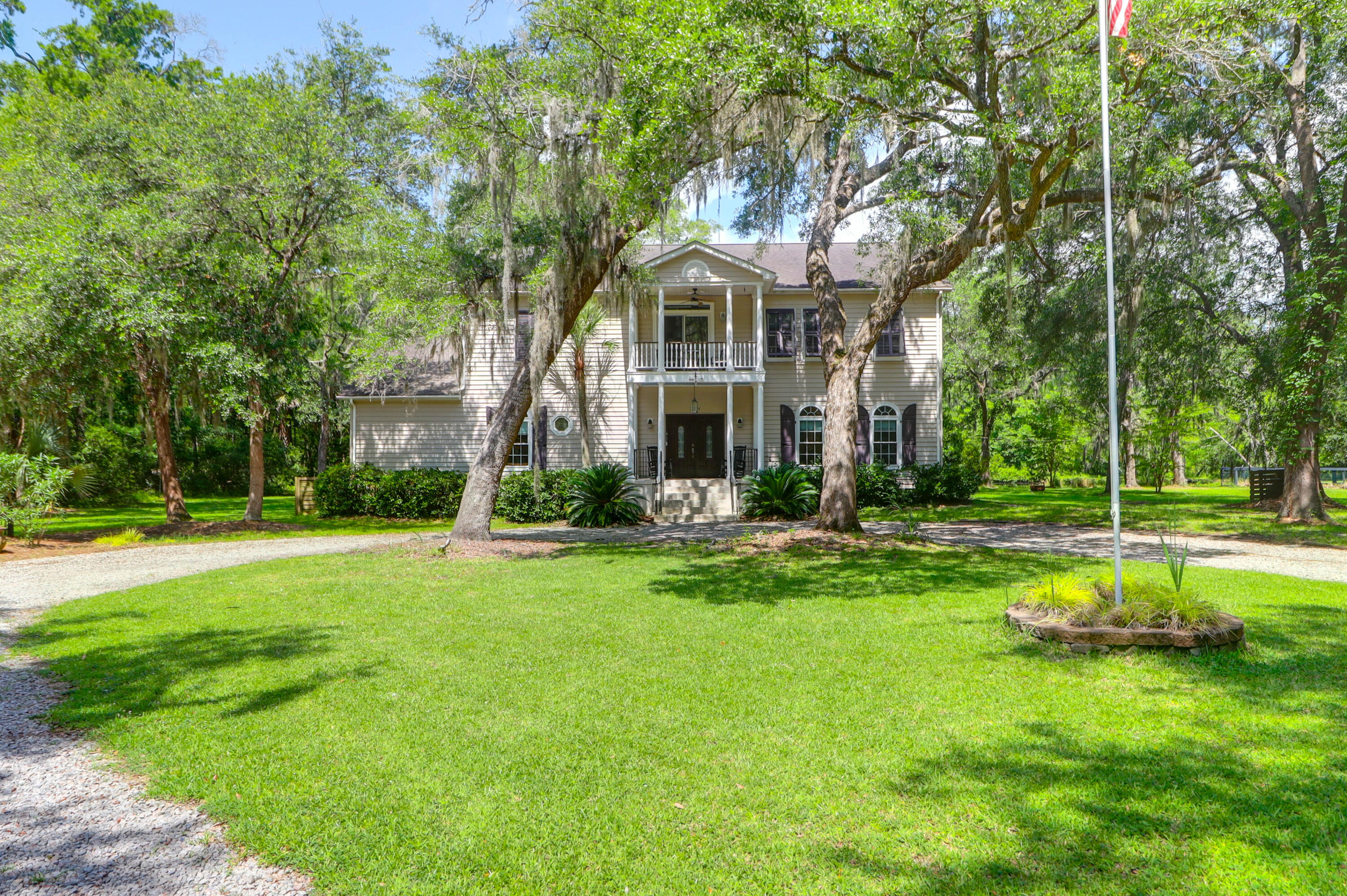 2494 Cape Road
