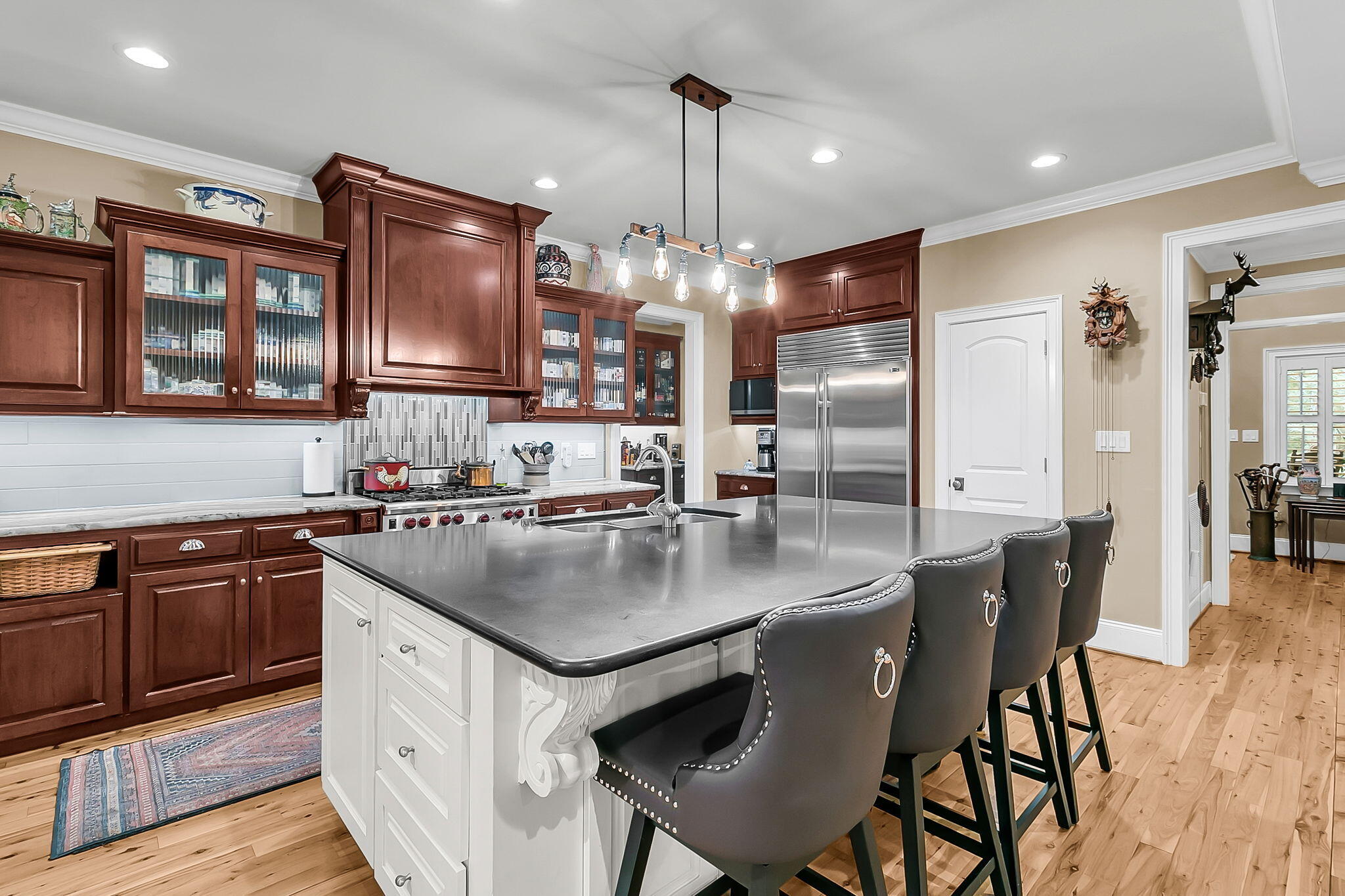 4799 Marshwood Drive, Hollywood