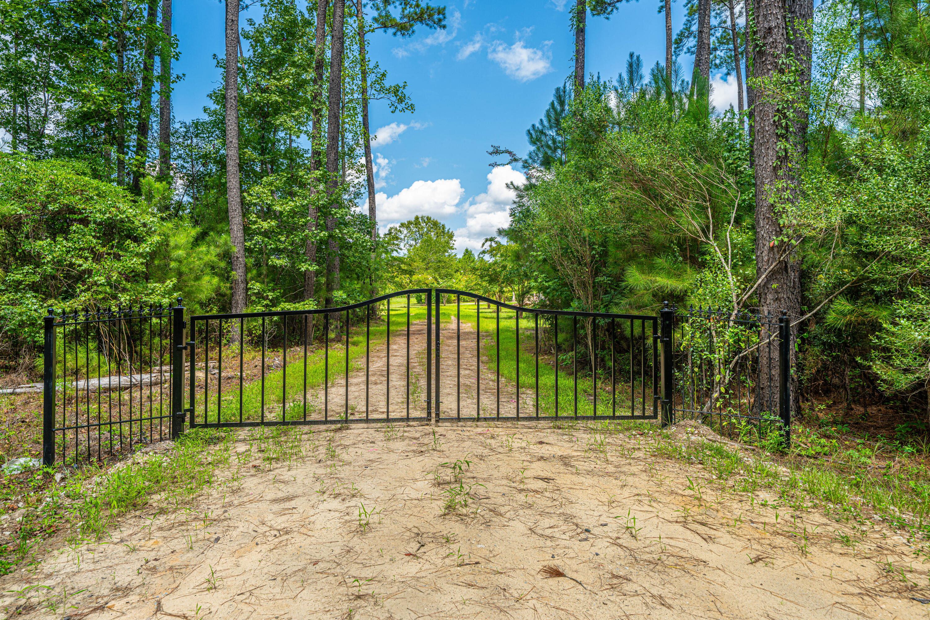 001 Southern Acres Lane