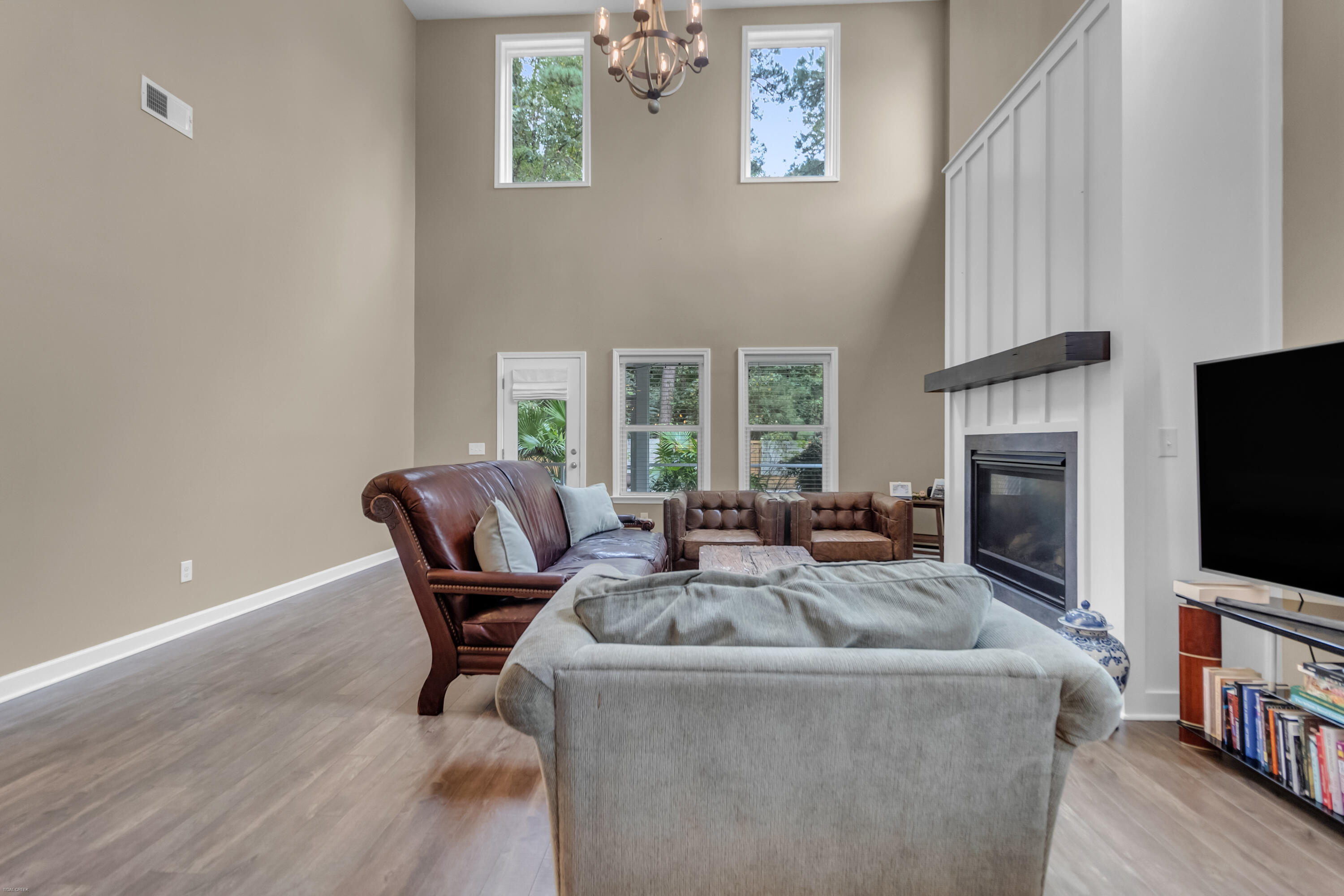 1229 Lois Allen Road