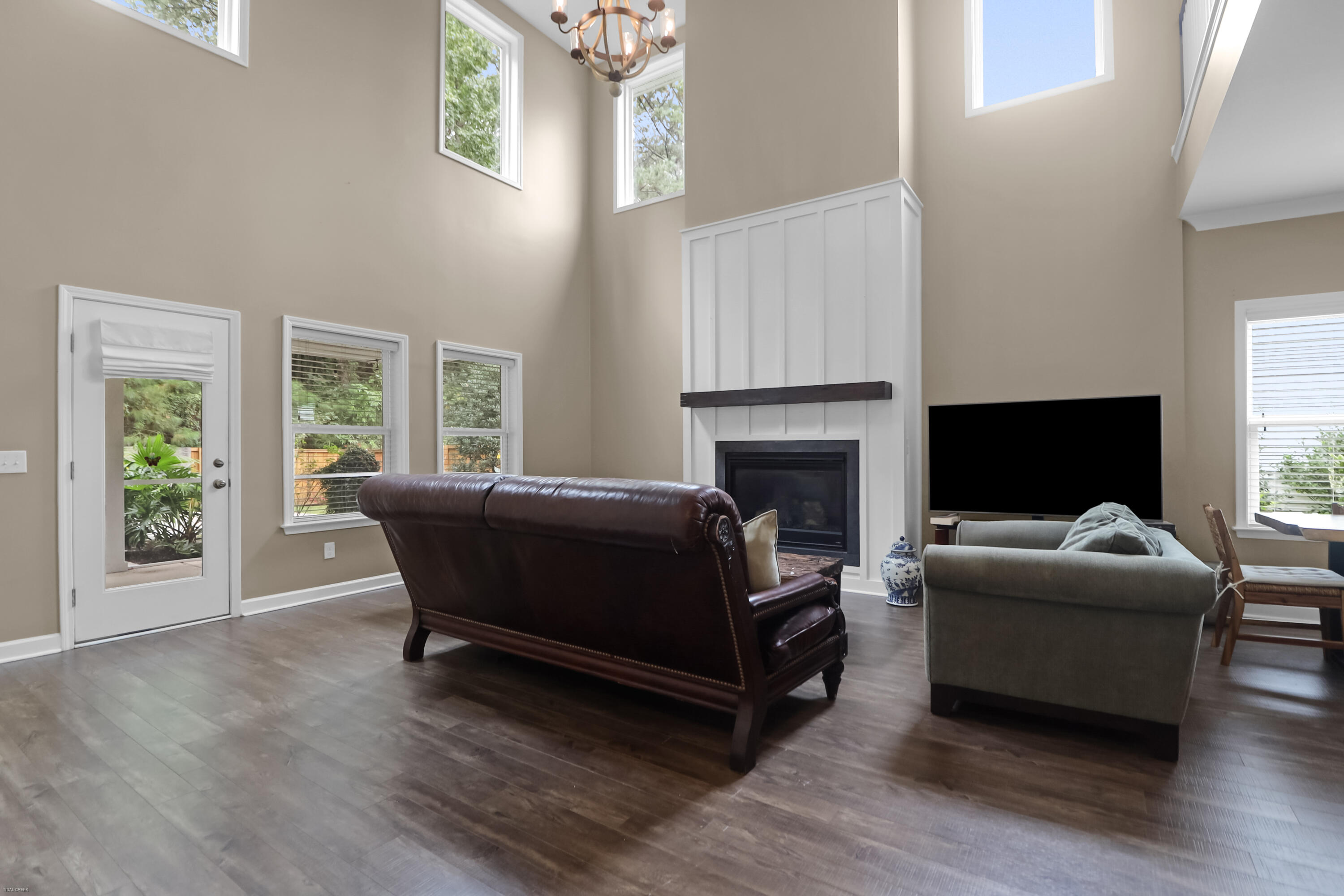 1229 Lois Allen Road