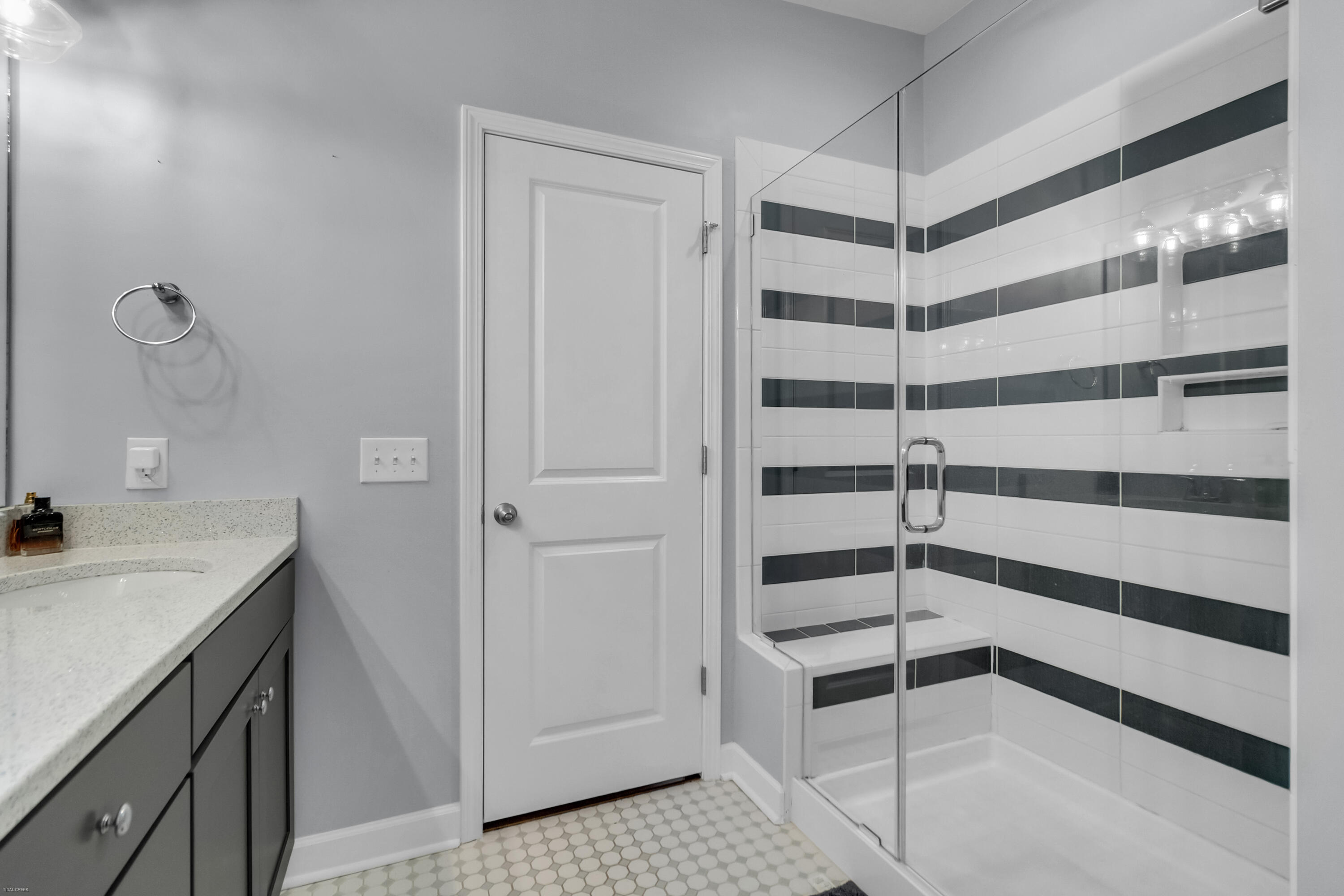 1229 Lois Allen Road