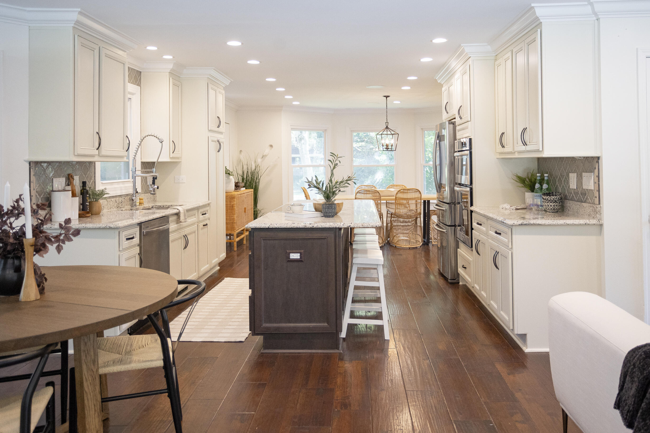 699 Castle Pinckney Drive