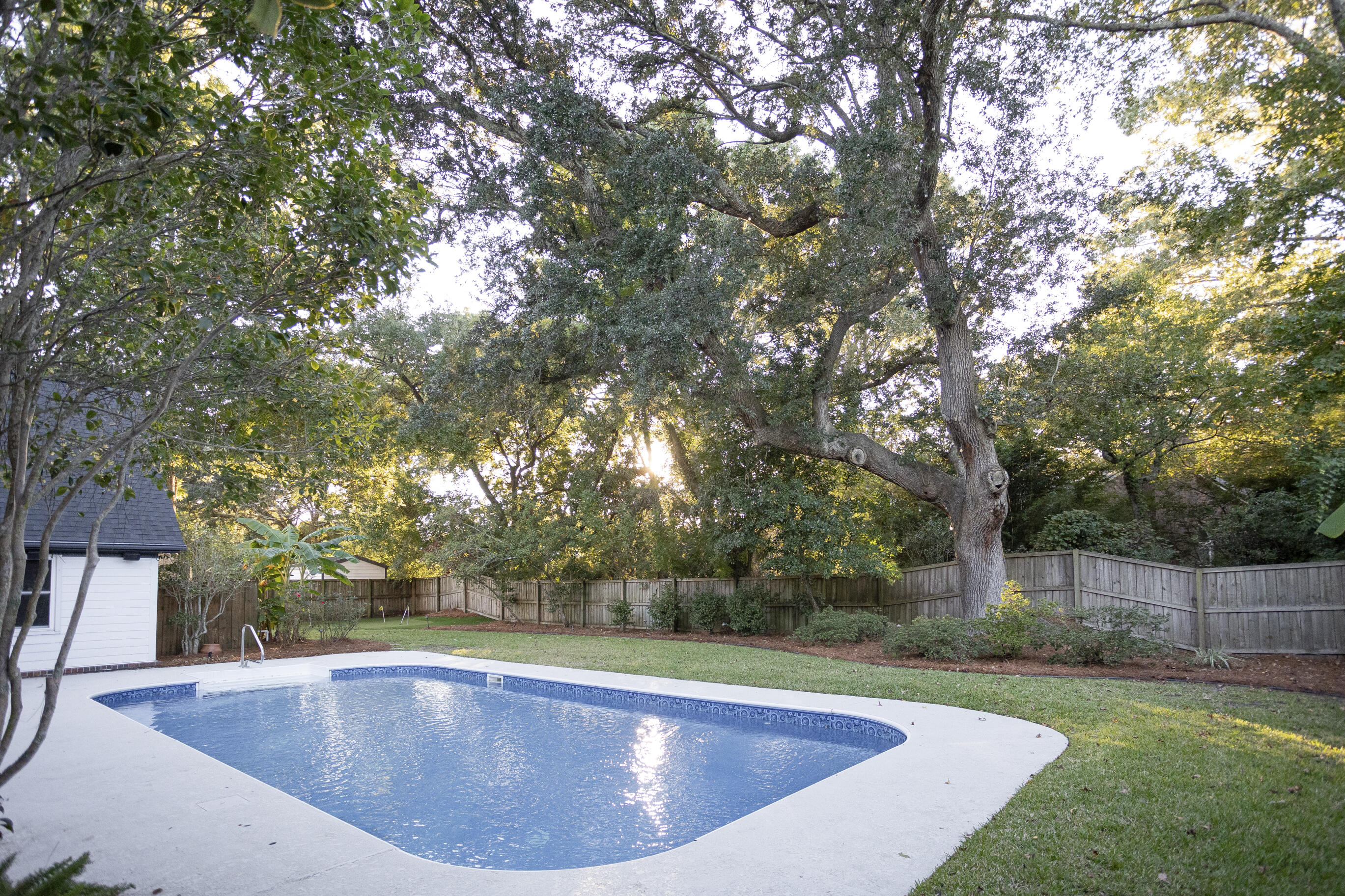 699 Castle Pinckney Drive