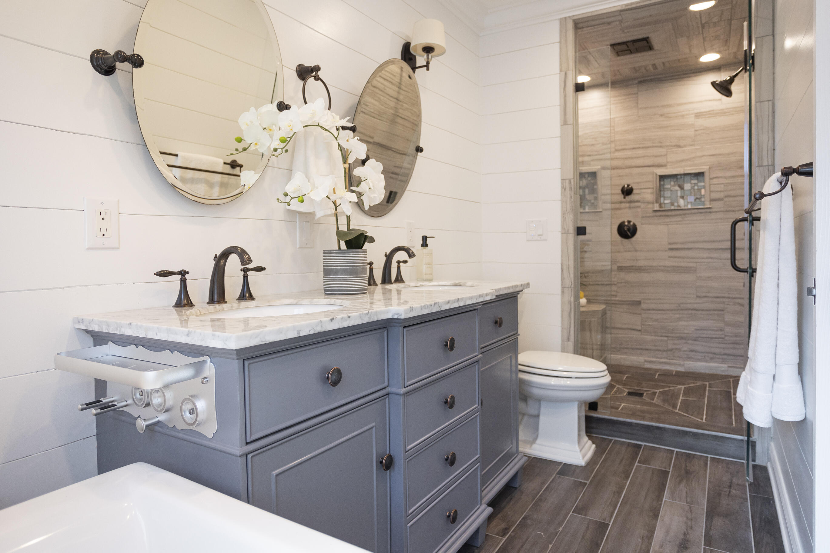 699 Castle Pinckney Drive