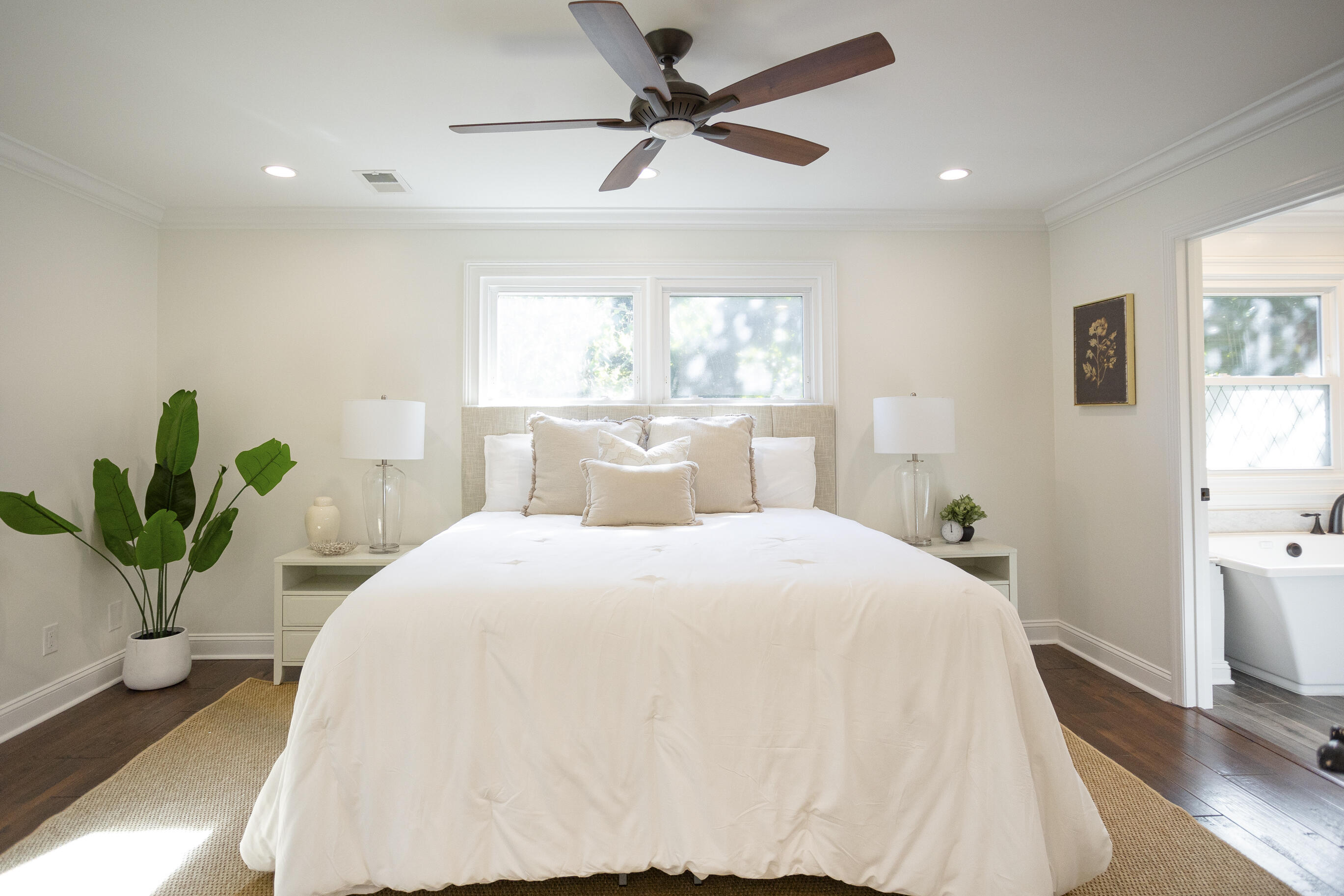 699 Castle Pinckney Drive