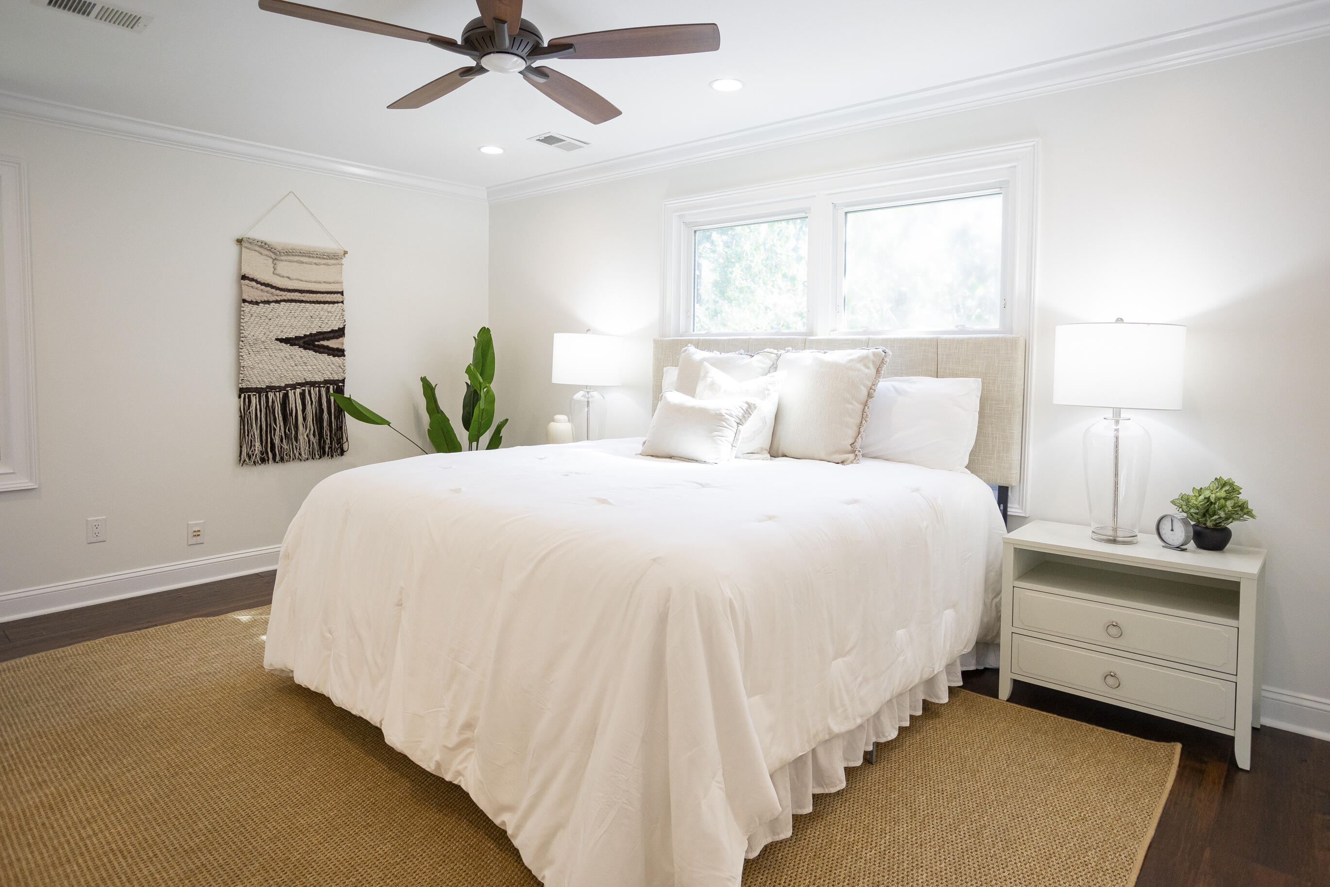 699 Castle Pinckney Drive