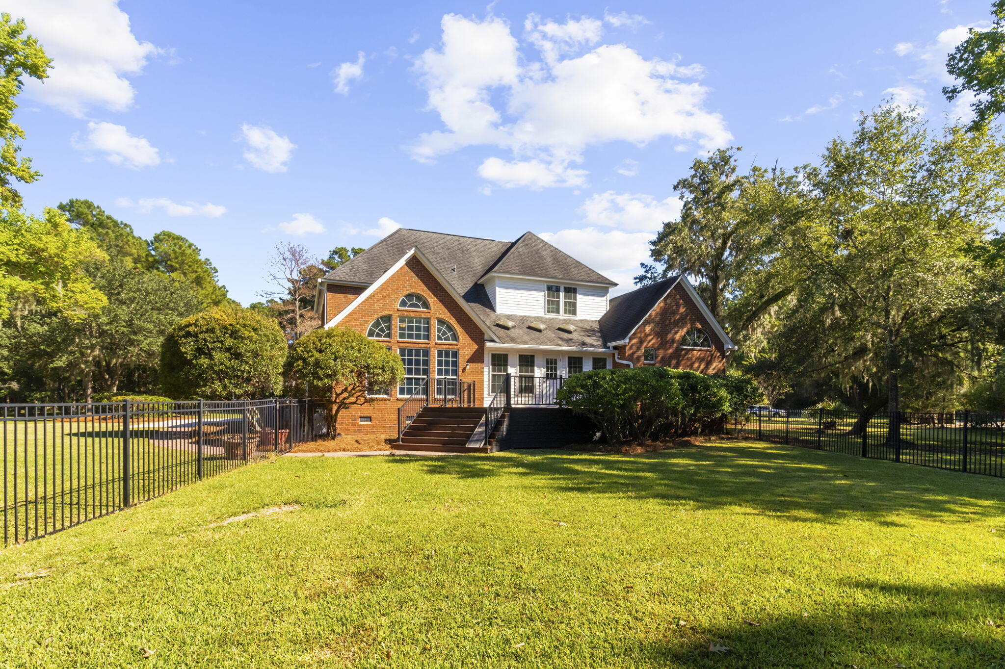 2406 Wagner Creek Court